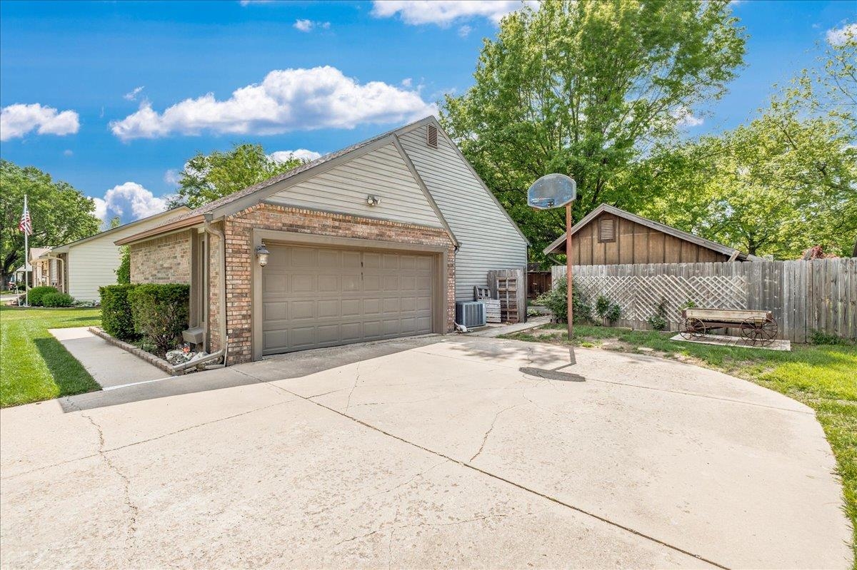 627 N Cardington St, Wichita, Kansas image 27