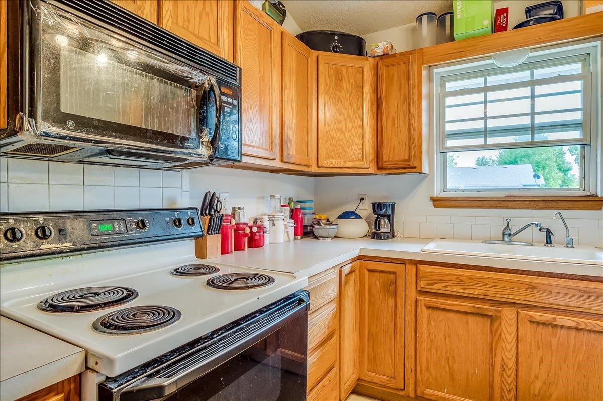 1225 W Jubilee Street, Haysville, Kansas image 9