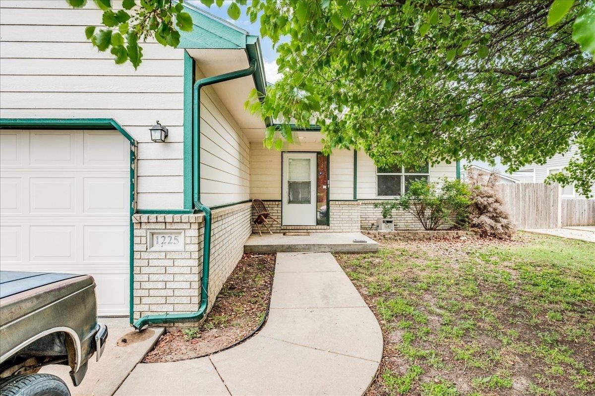 1225 W Jubilee Street, Haysville, Kansas image 1