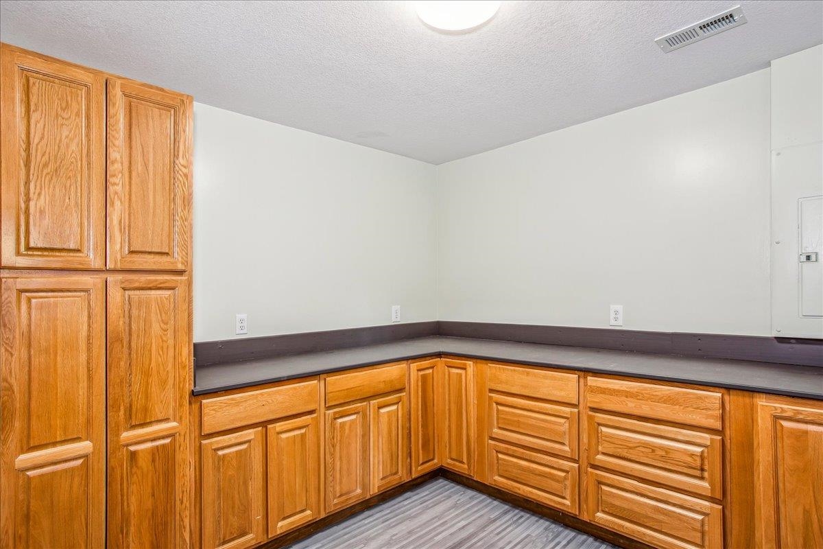 1639 E Bearhill Rd, Park City, Kansas image 29