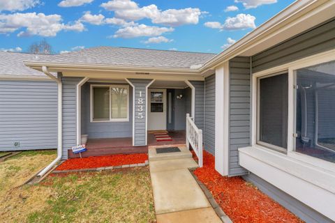 Tiny photo for 1835 S Cypress St, Wichita, KS 67207 (MLS # 669285)