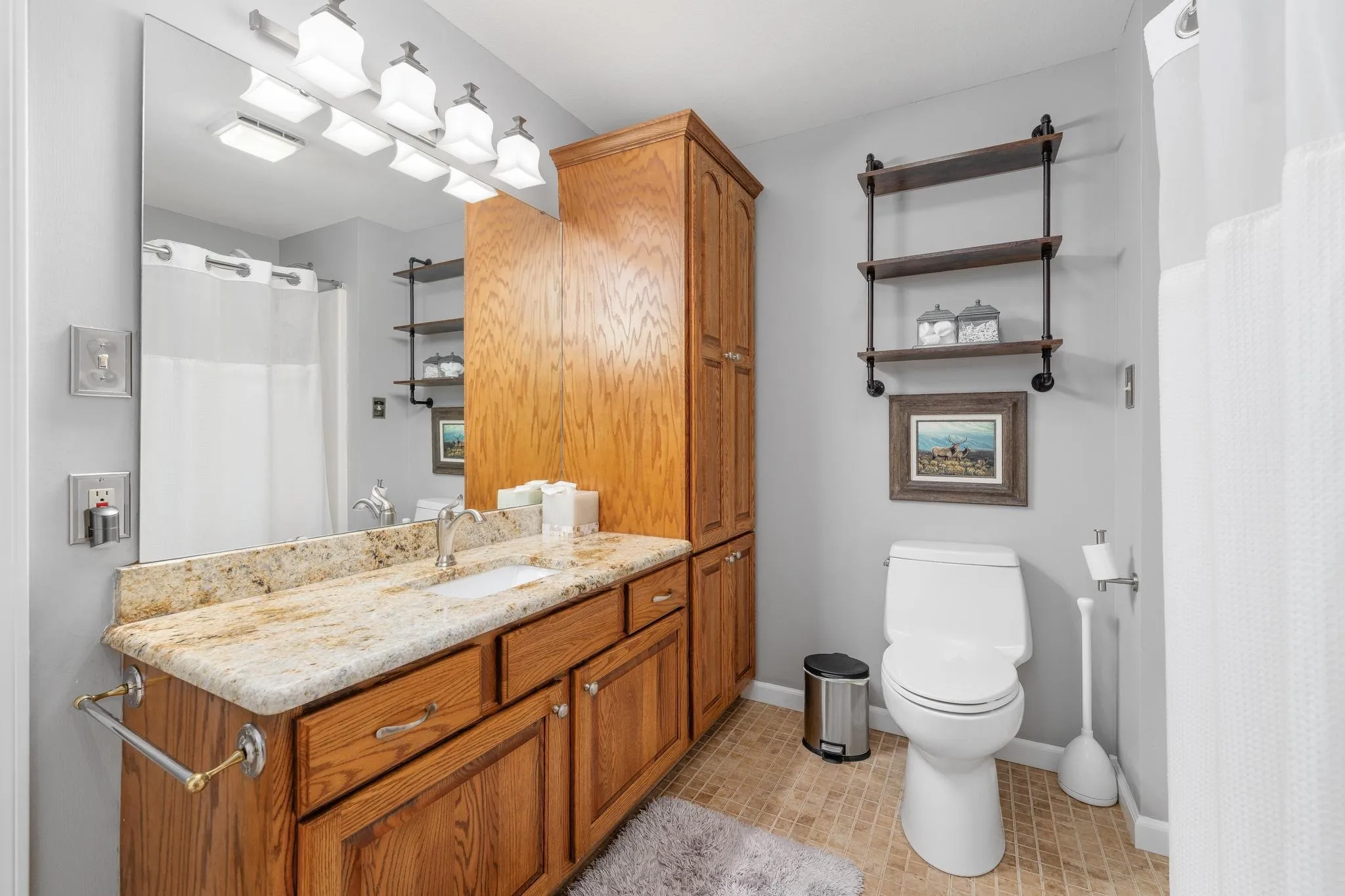 Winfield, Kansas 67156, United States, 4 Bedrooms Bedrooms, ,3 BathroomsBathrooms,Residential,Pending,144186