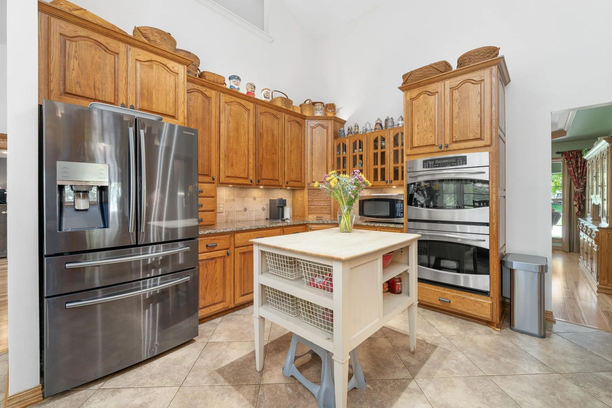 Winfield, Kansas 67156, United States, 4 Bedrooms Bedrooms, ,3 BathroomsBathrooms,Residential,Pending,144186