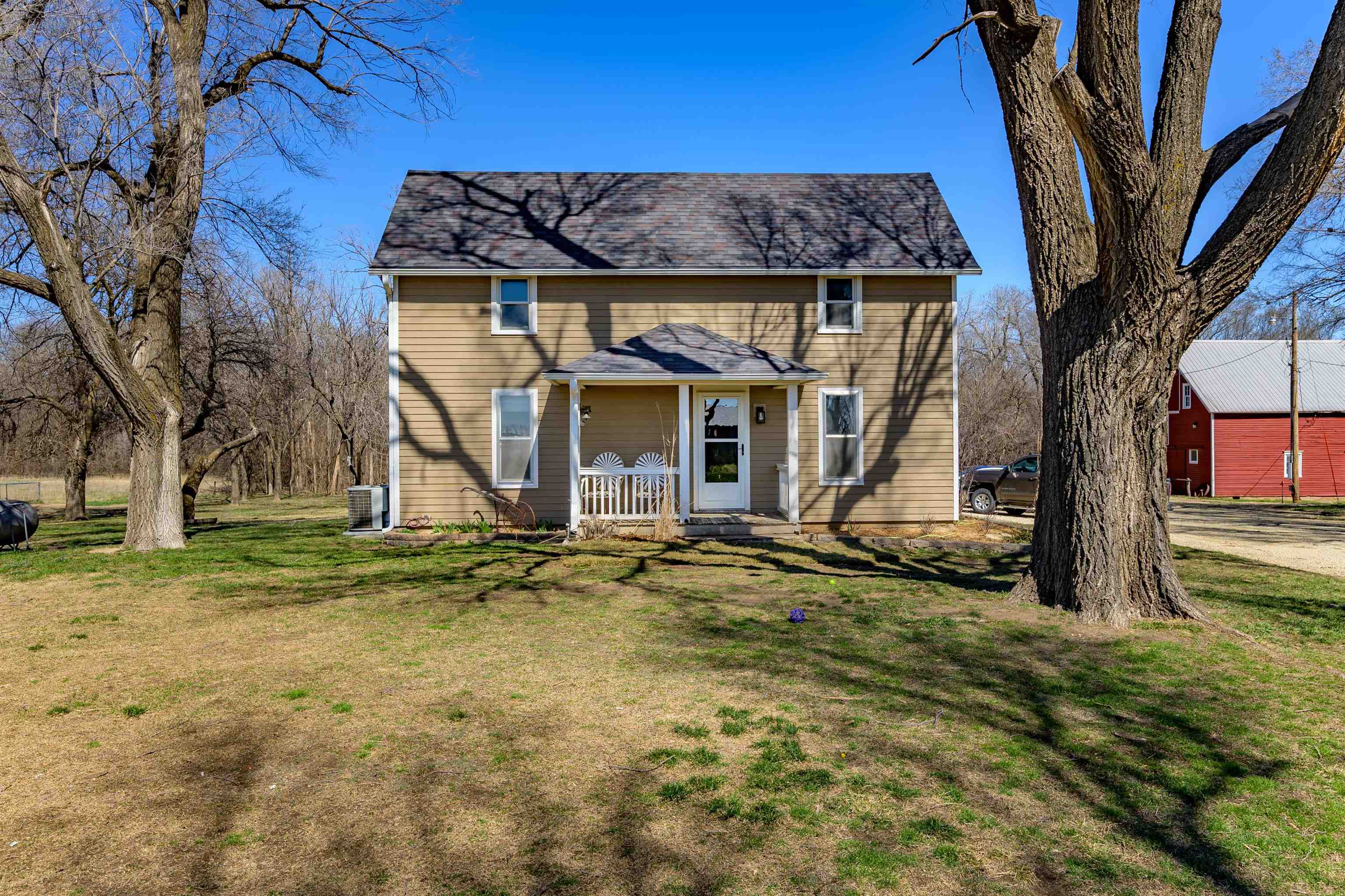 1348 Goldenrod Rd, Hillsboro, Kansas image 1
