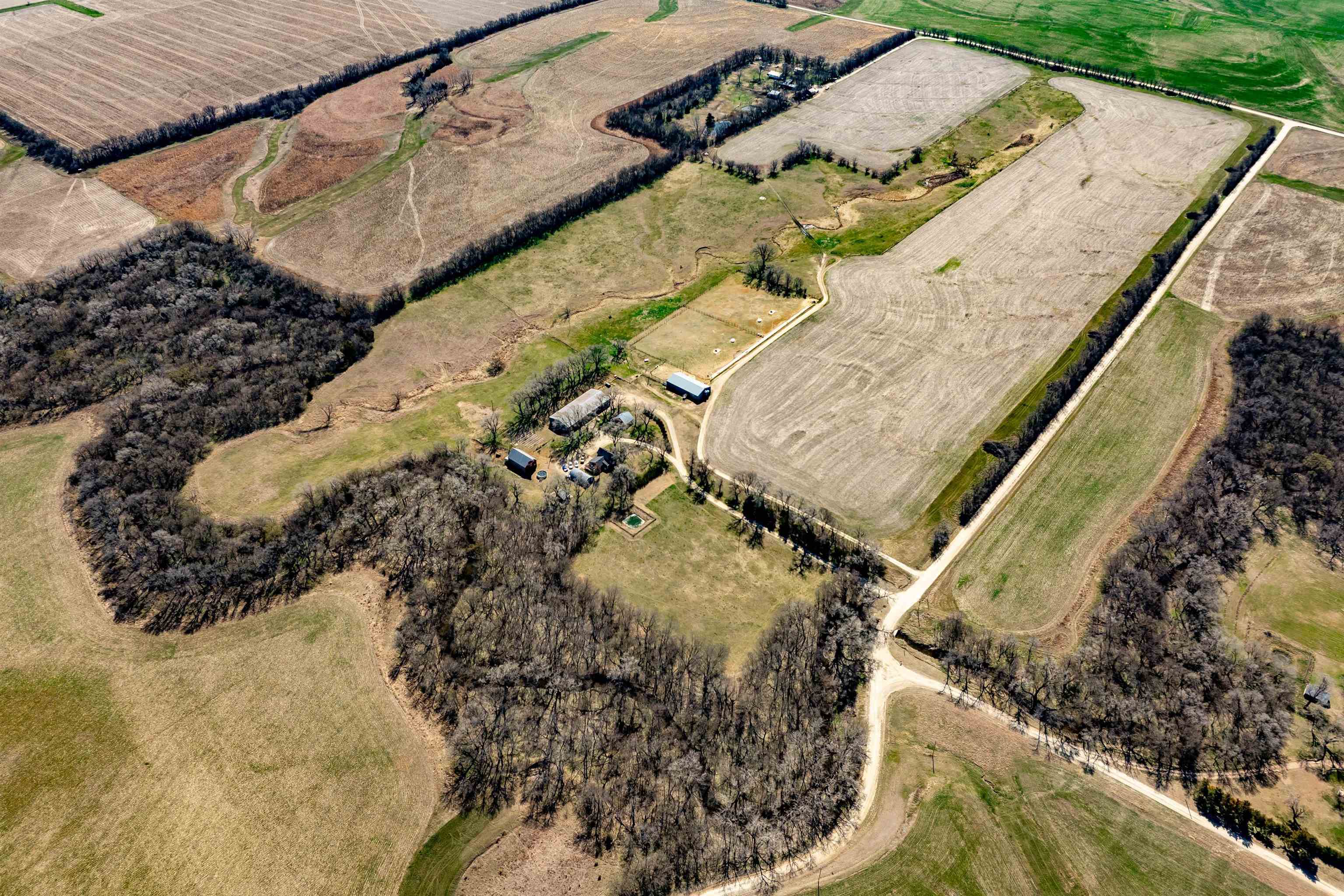 1348 Goldenrod Rd, Hillsboro, Kansas image 2