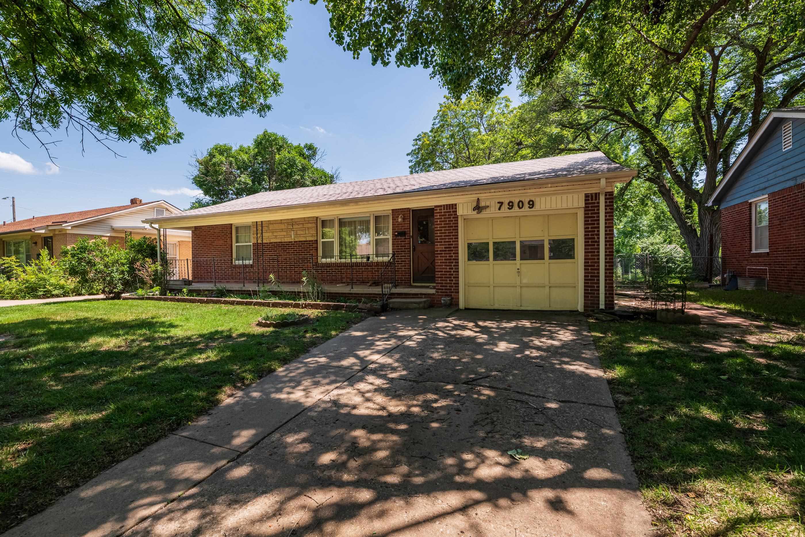 7909 E Morris St, Wichita, Kansas image 2