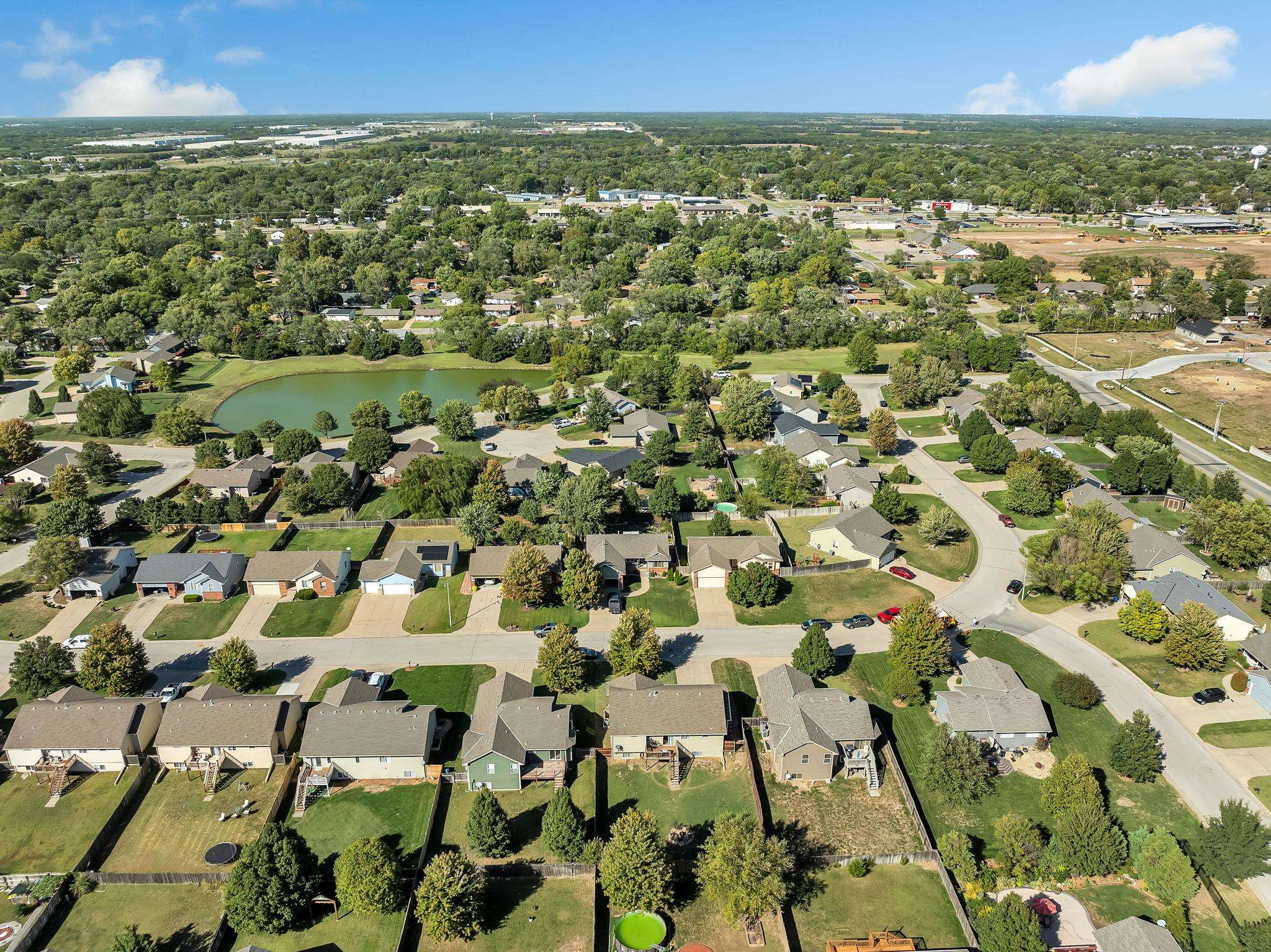 1527 E Cedar Tree St, Park City, Kansas image 36