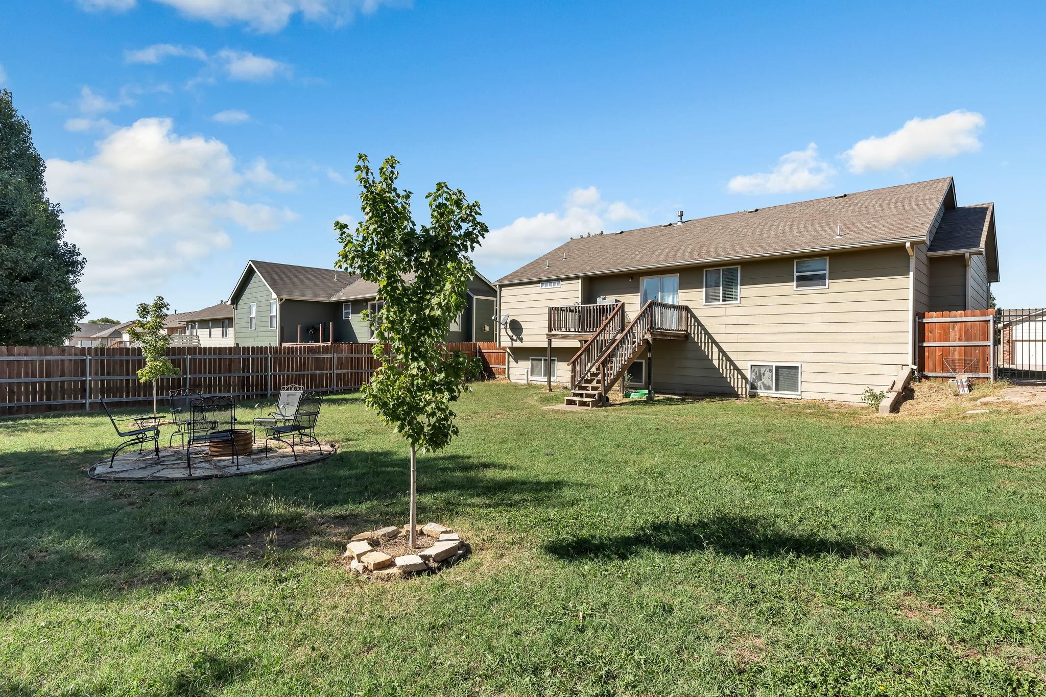 1527 E Cedar Tree St, Park City, Kansas image 33