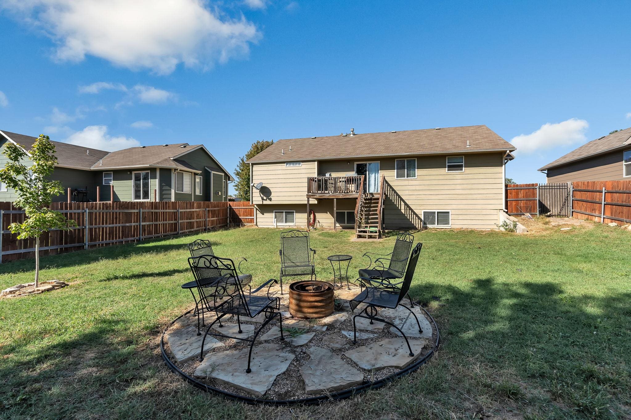 1527 E Cedar Tree St, Park City, Kansas image 31