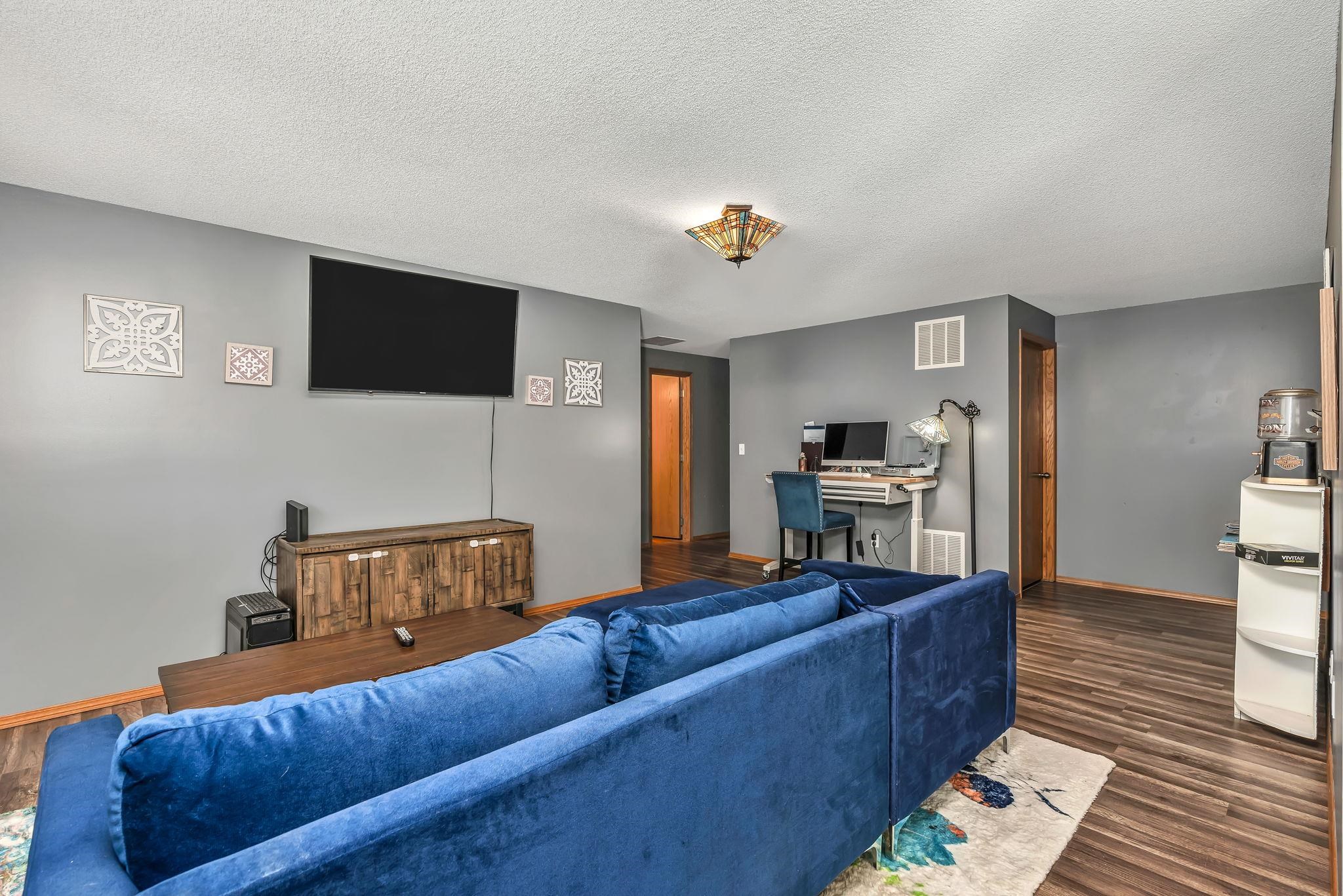 1527 E Cedar Tree St, Park City, Kansas image 22