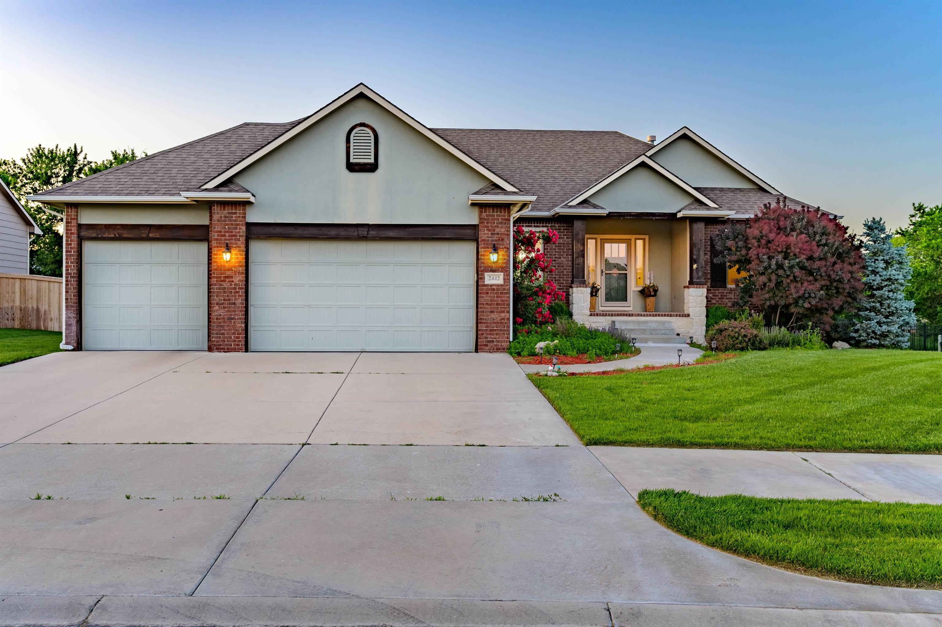 2442 N Sandstone St, Andover, Kansas image 2