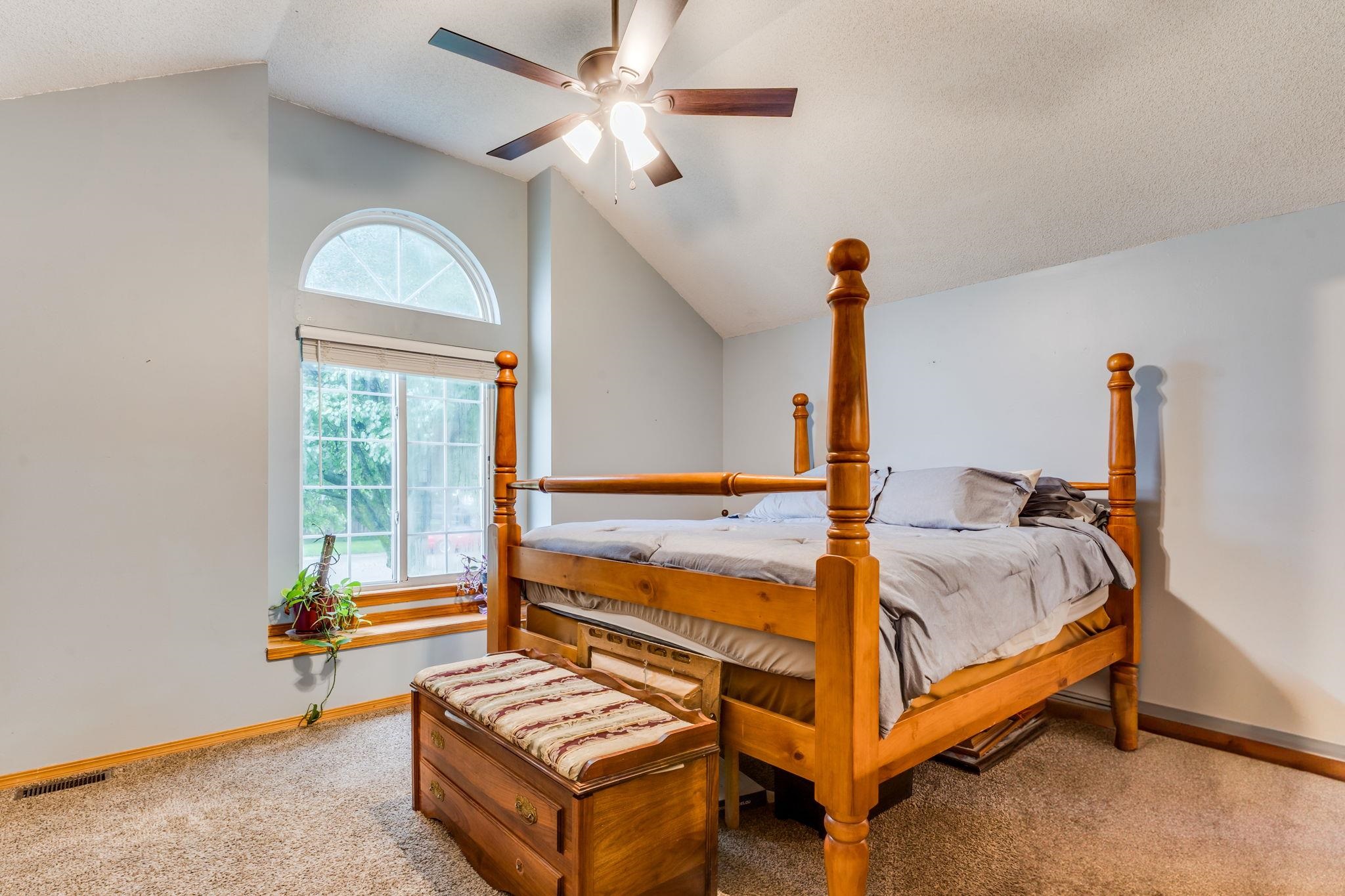 1829 N Pine Grove St, Wichita, Kansas image 12