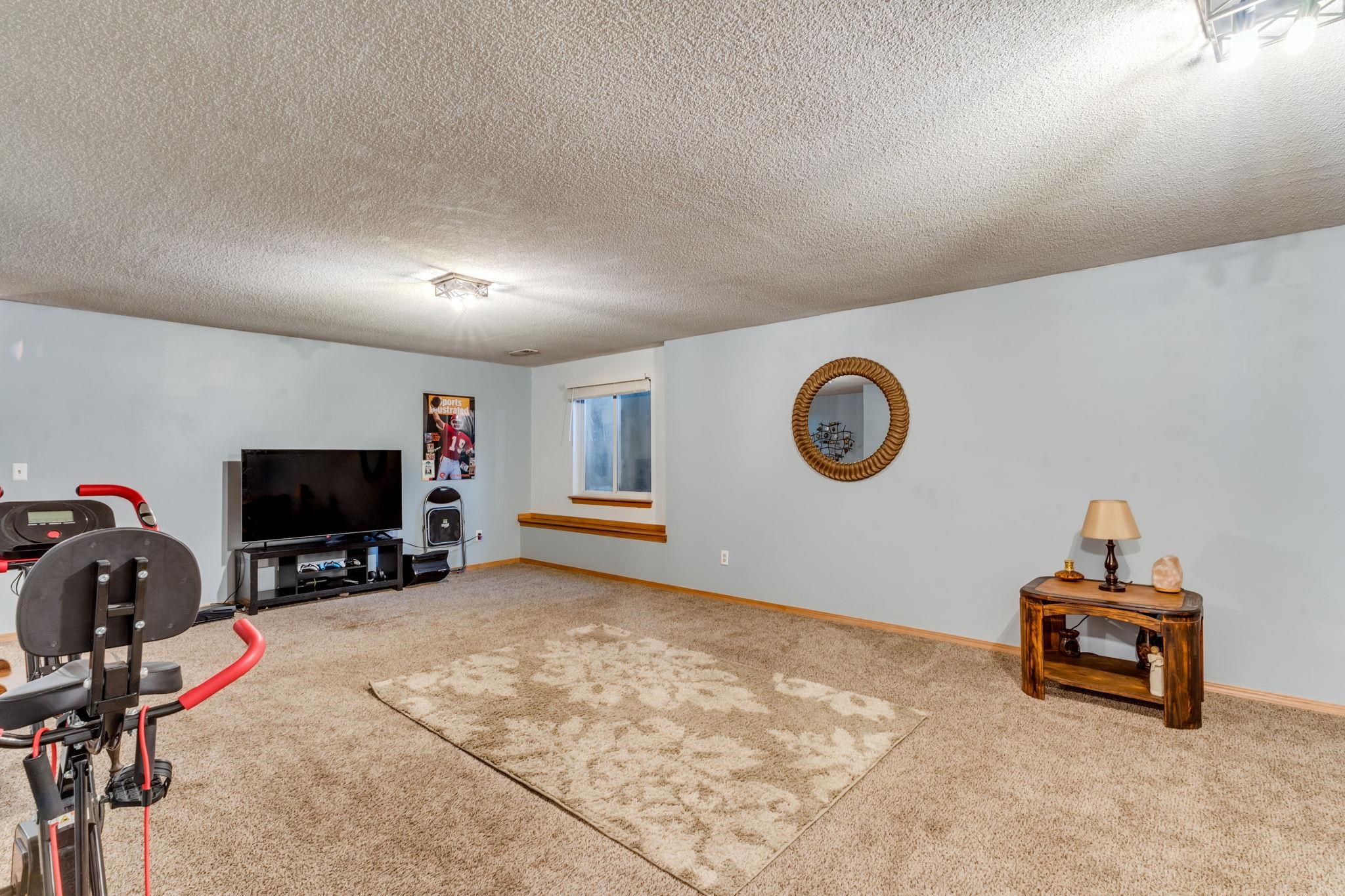 1829 N Pine Grove St, Wichita, Kansas image 18