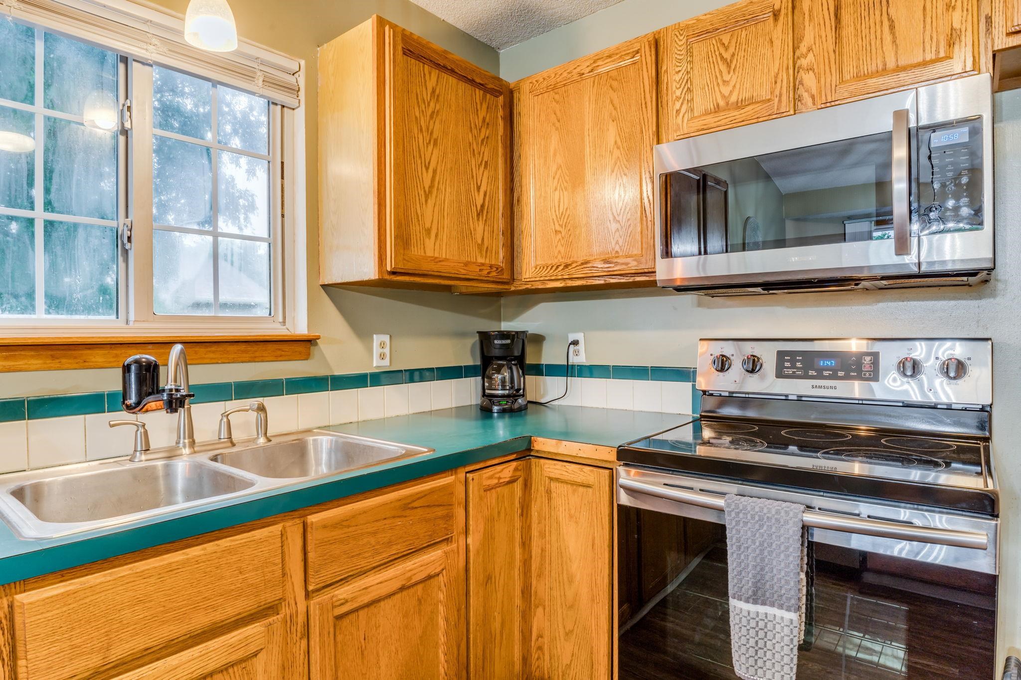 1829 N Pine Grove St, Wichita, Kansas image 10
