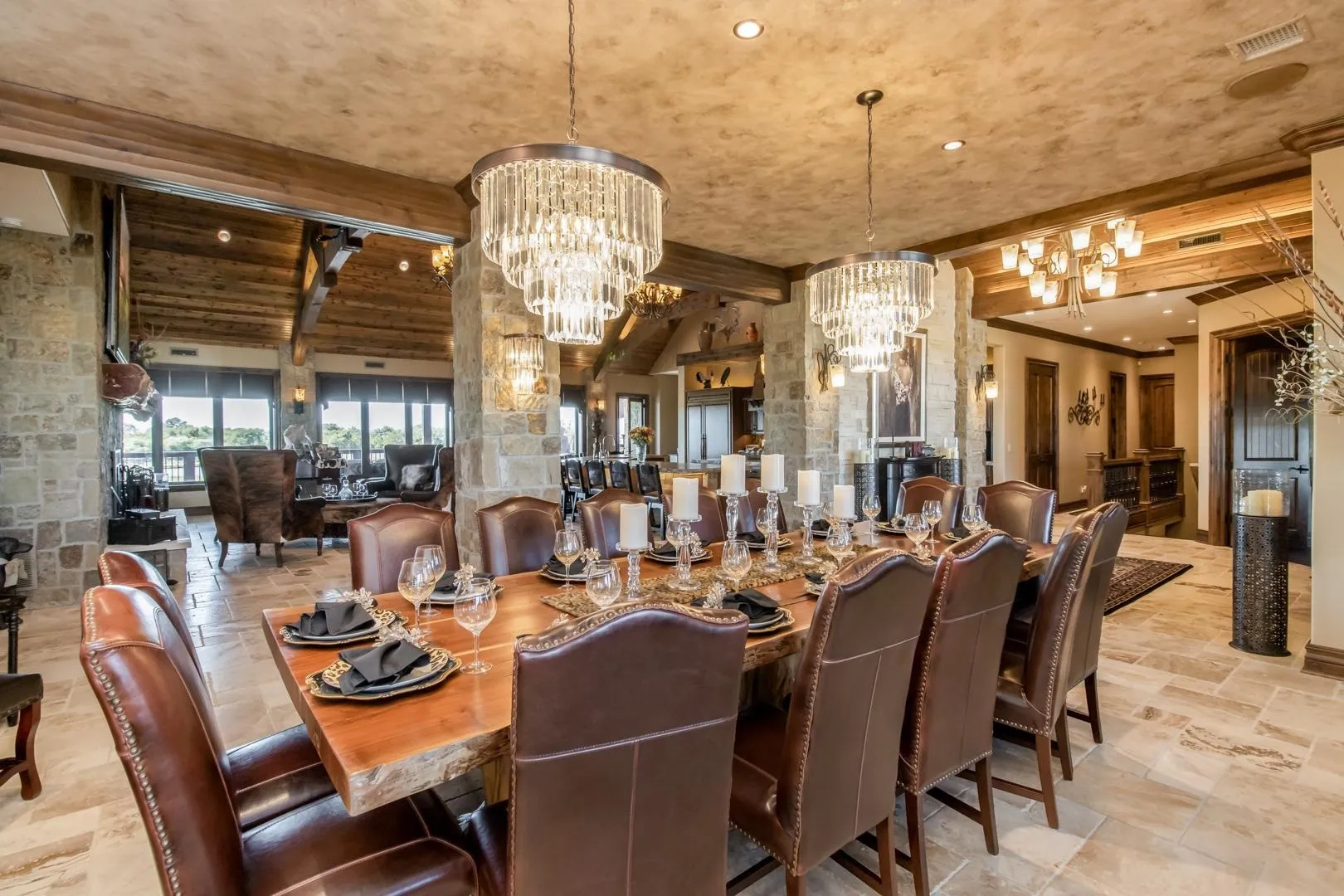 Milton, Kansas 67106, United States, 6 Bedrooms Bedrooms, ,7 BathroomsBathrooms,Residential,Active,240851