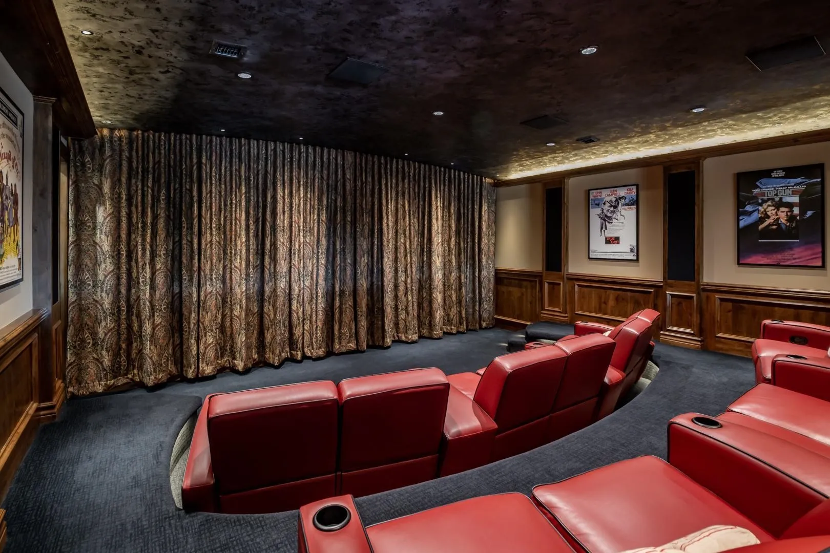 Milton, Kansas 67106, United States, 6 Bedrooms Bedrooms, ,7 BathroomsBathrooms,Residential,Active,240851