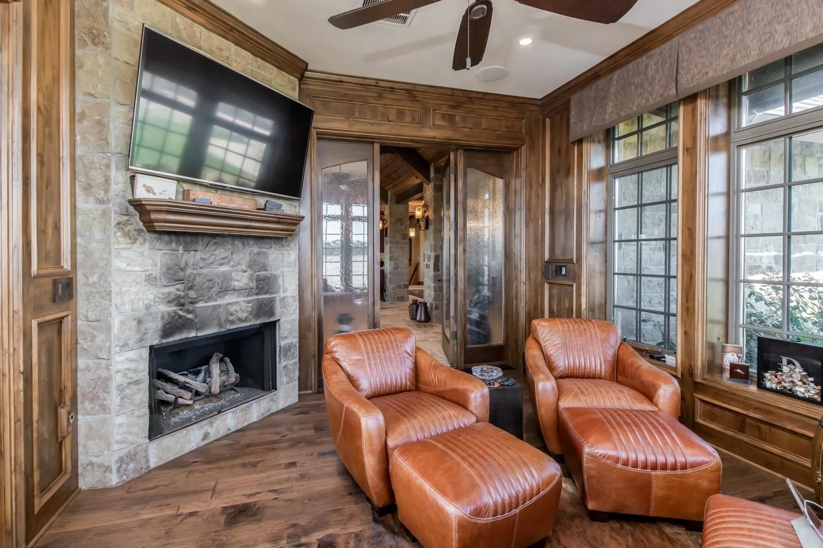 Milton, Kansas 67106, United States, 6 Bedrooms Bedrooms, ,7 BathroomsBathrooms,Residential,Active,240851