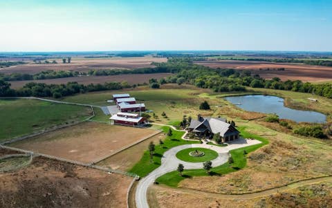 Homes For Sale - 1051 N Blackstone Rd<br/> Milton, KS 67106