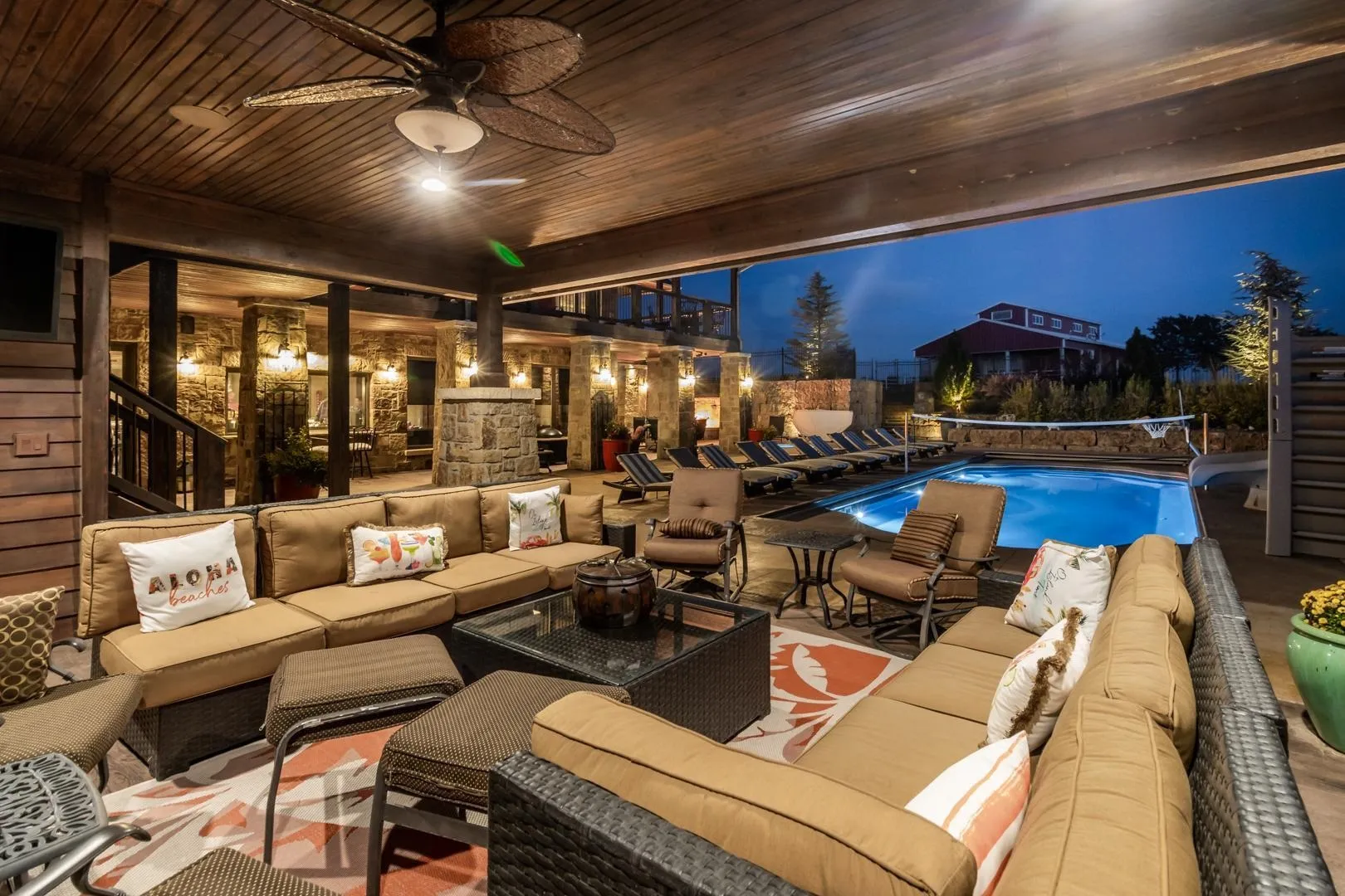 Milton, Kansas 67106, United States, 6 Bedrooms Bedrooms, ,7 BathroomsBathrooms,Residential,Active,240851