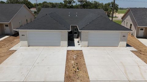 Multifamily For Sale - 5312 W Rolly St<br/> Wichita, KS 67215