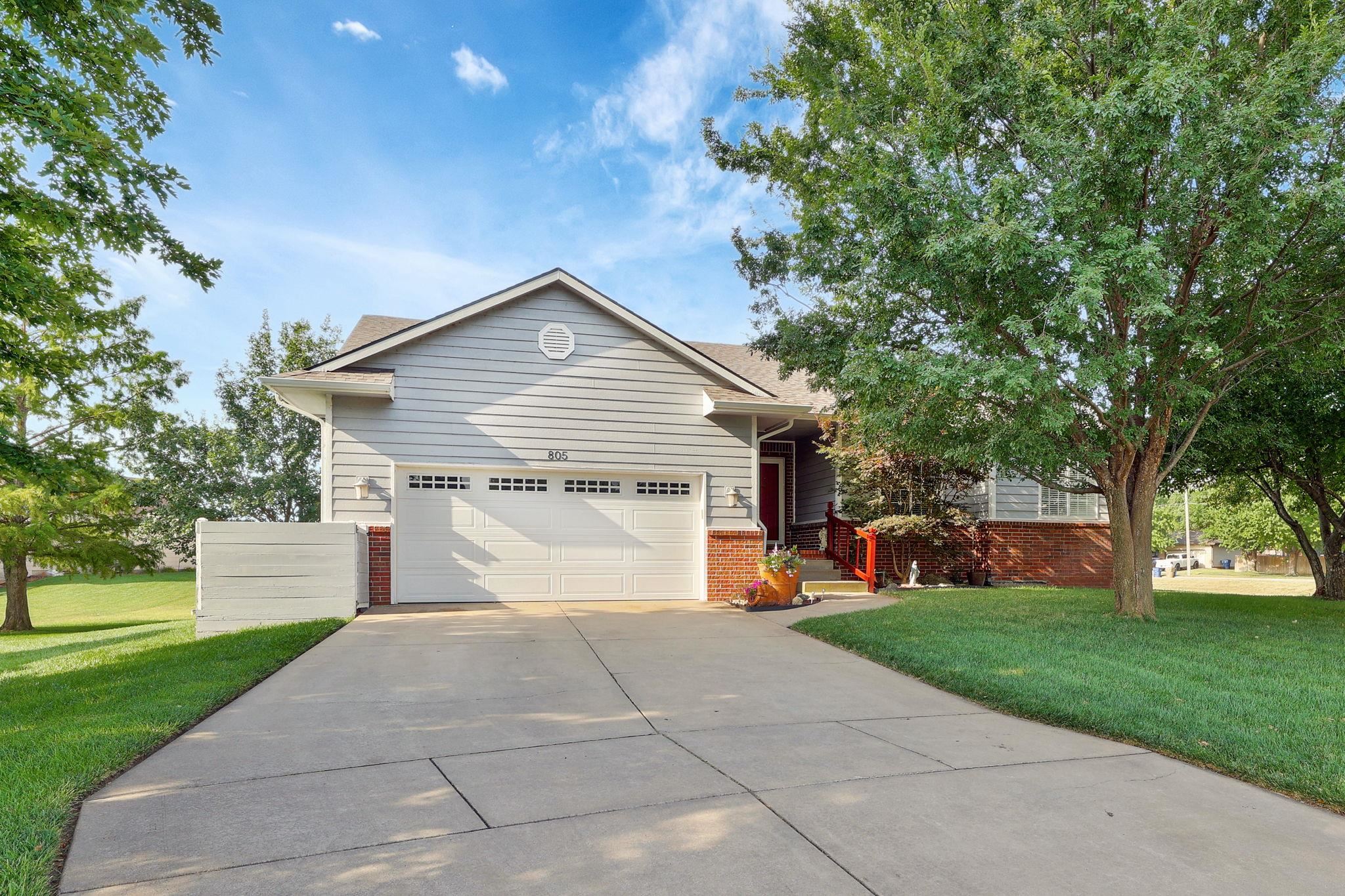 805 E Park Glen Ct, Clearwater, Kansas image 2