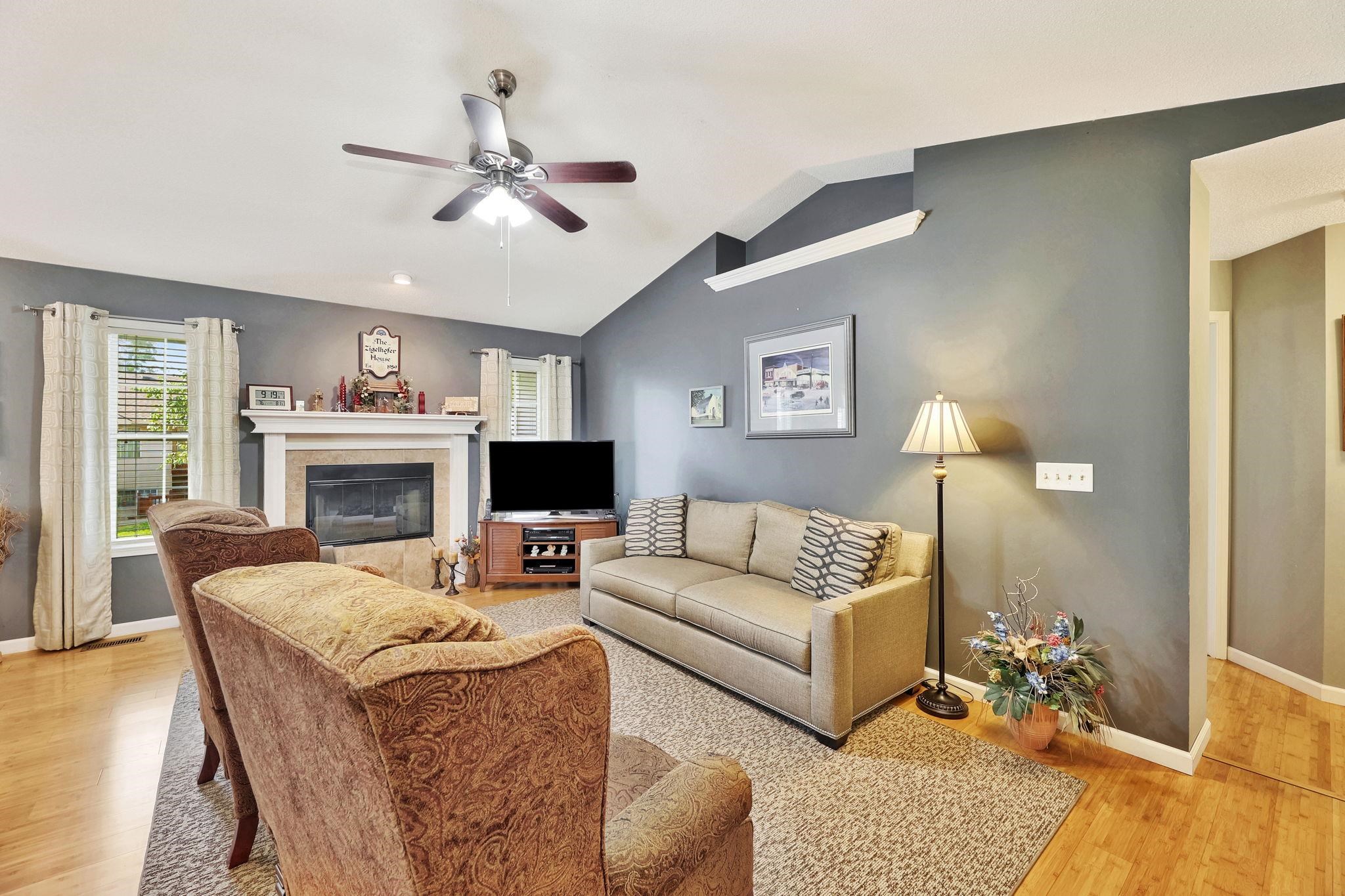 805 E Park Glen Ct, Clearwater, Kansas image 4