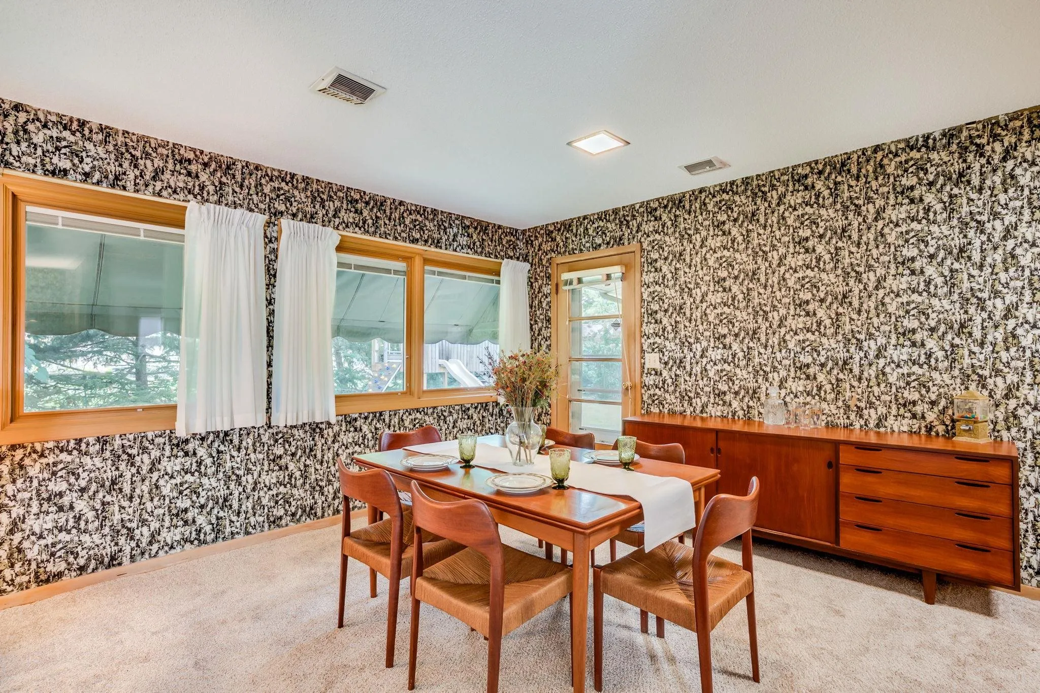 Wichita, Kansas 67209, United States, 3 Bedrooms Bedrooms, ,2 BathroomsBathrooms,Residential,Active,184228