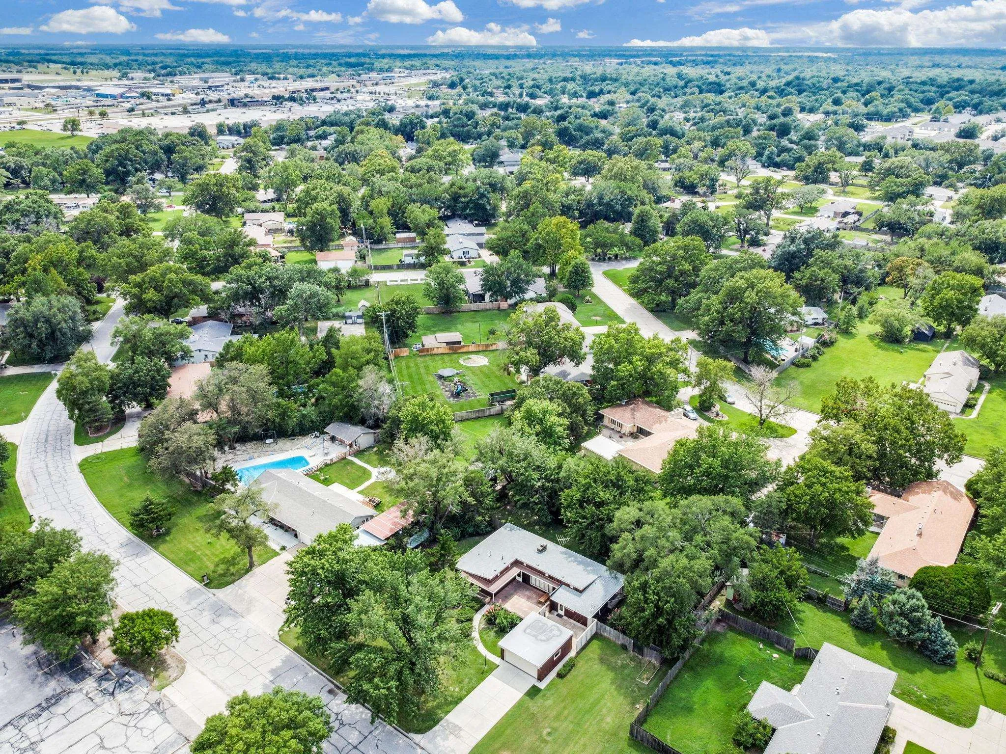 Wichita, Kansas 67209, United States, 3 Bedrooms Bedrooms, ,2 BathroomsBathrooms,Residential,Active,184228