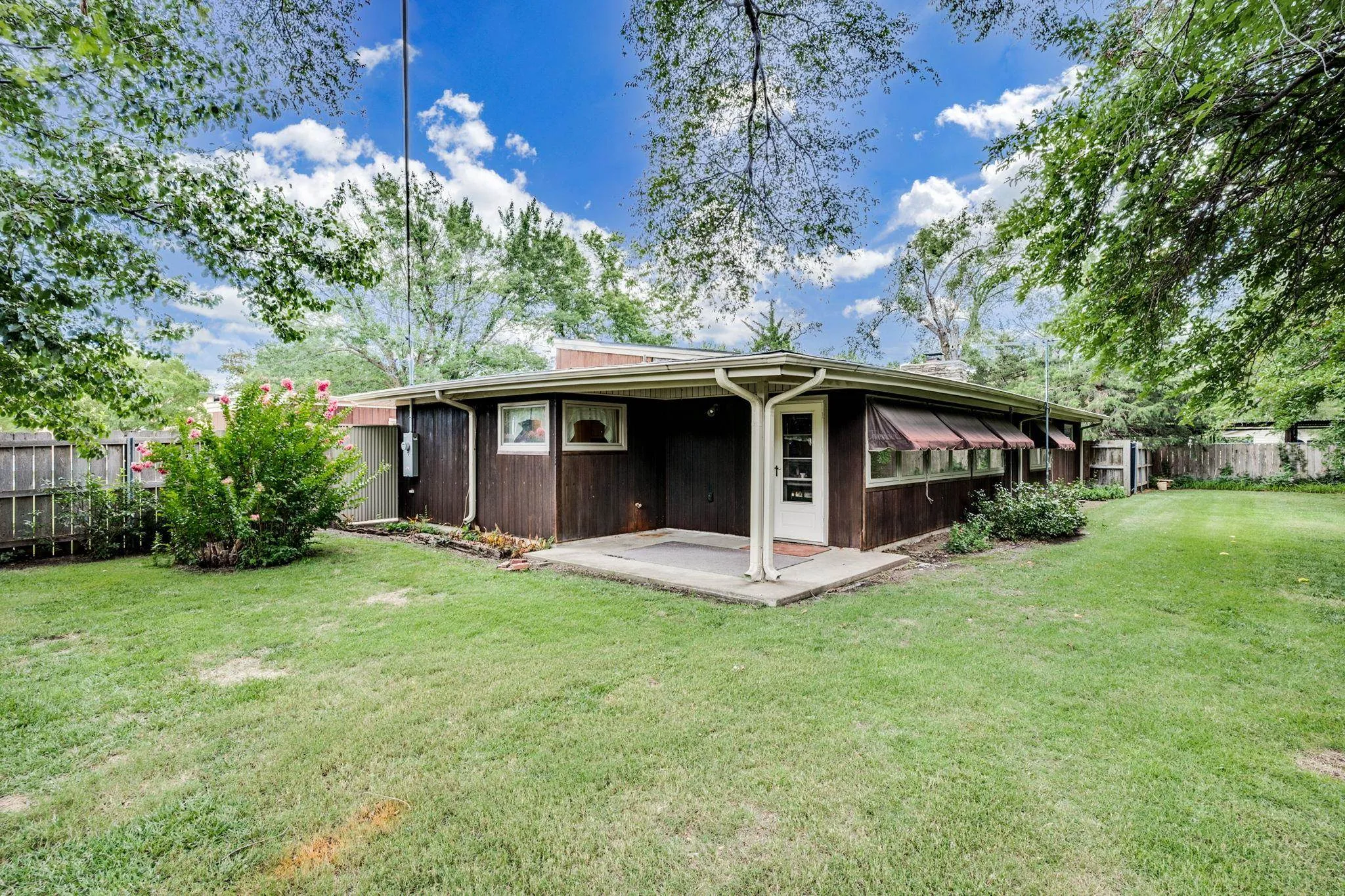 Wichita, Kansas 67209, United States, 3 Bedrooms Bedrooms, ,2 BathroomsBathrooms,Residential,Active,184228