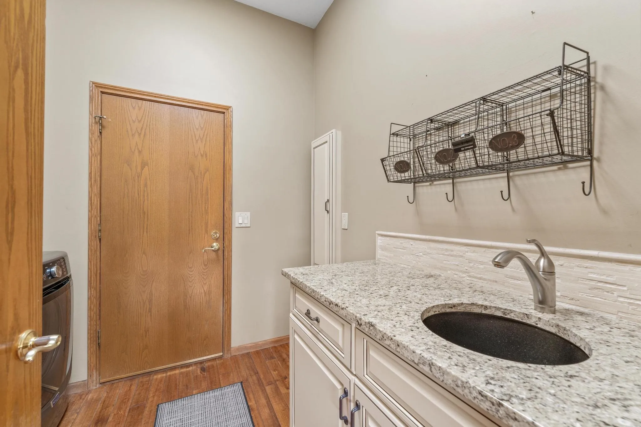 Wichita, Kansas 67204, United States, 4 Bedrooms Bedrooms, ,3 BathroomsBathrooms,Residential,Pending,177892