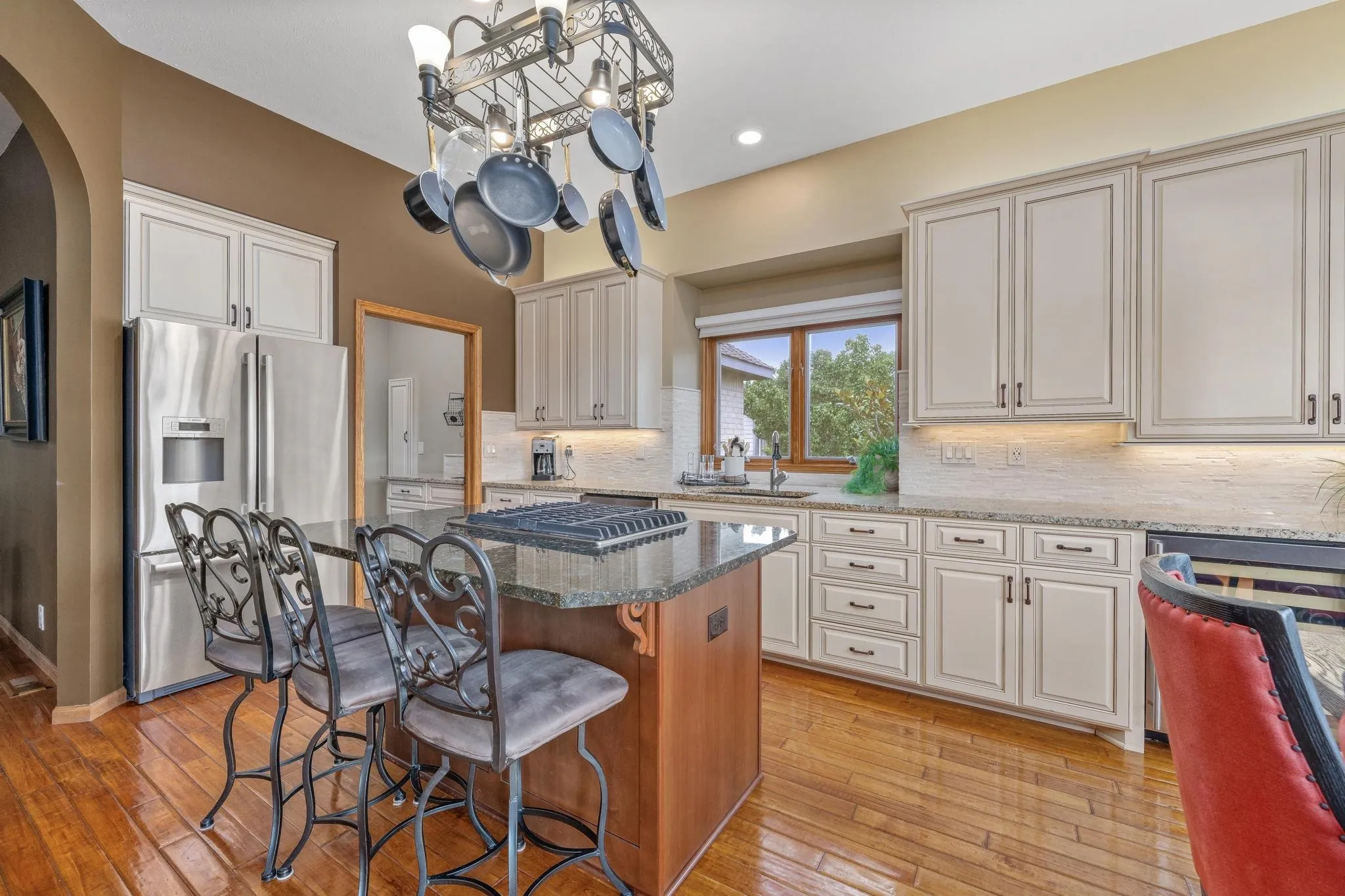 Wichita, Kansas 67204, United States, 4 Bedrooms Bedrooms, ,3 BathroomsBathrooms,Residential,Pending,177892