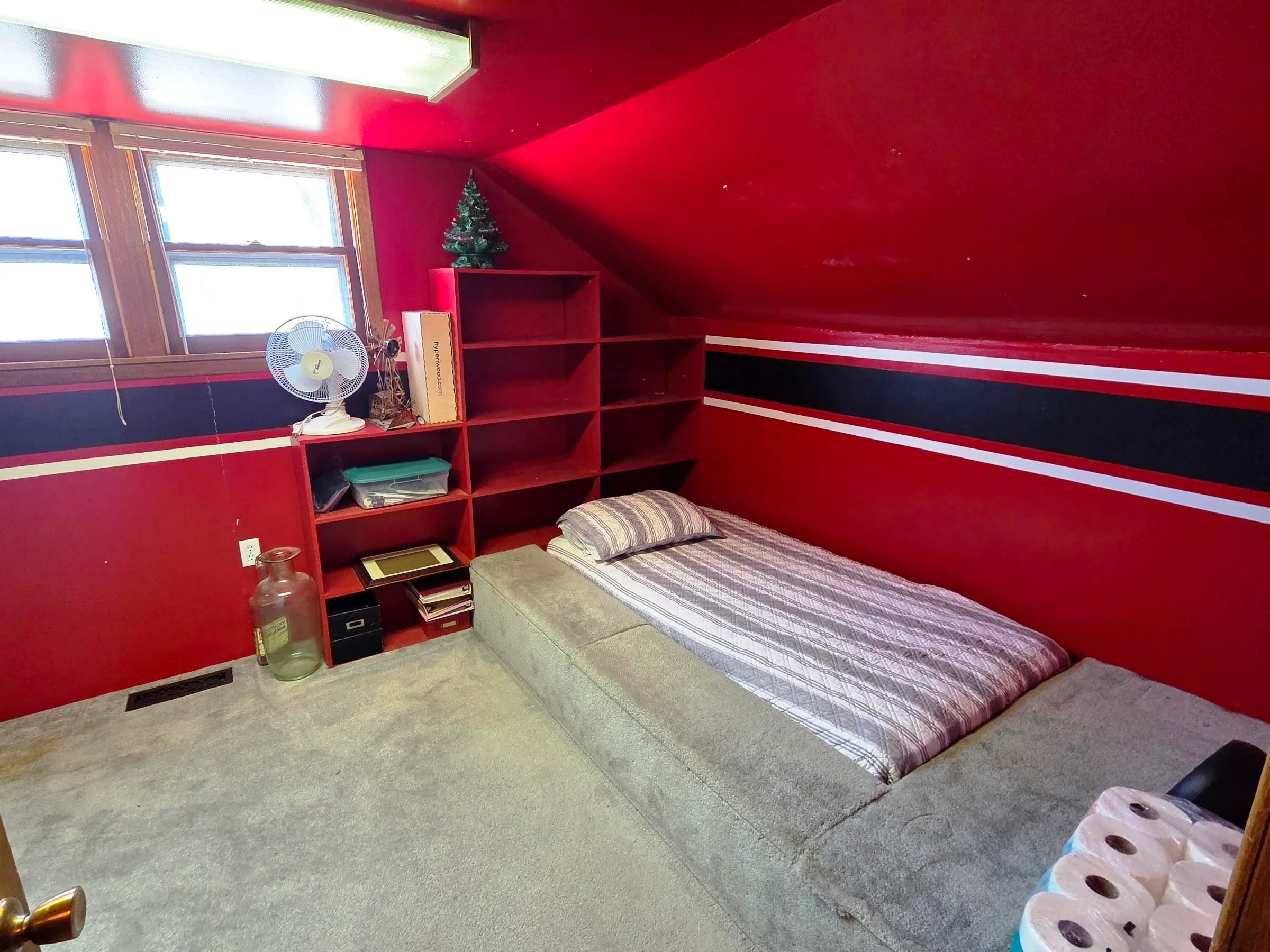 Hesston, Kansas 67062, United States, 4 Bedrooms Bedrooms, ,2 BathroomsBathrooms,Residential,Pending,144380