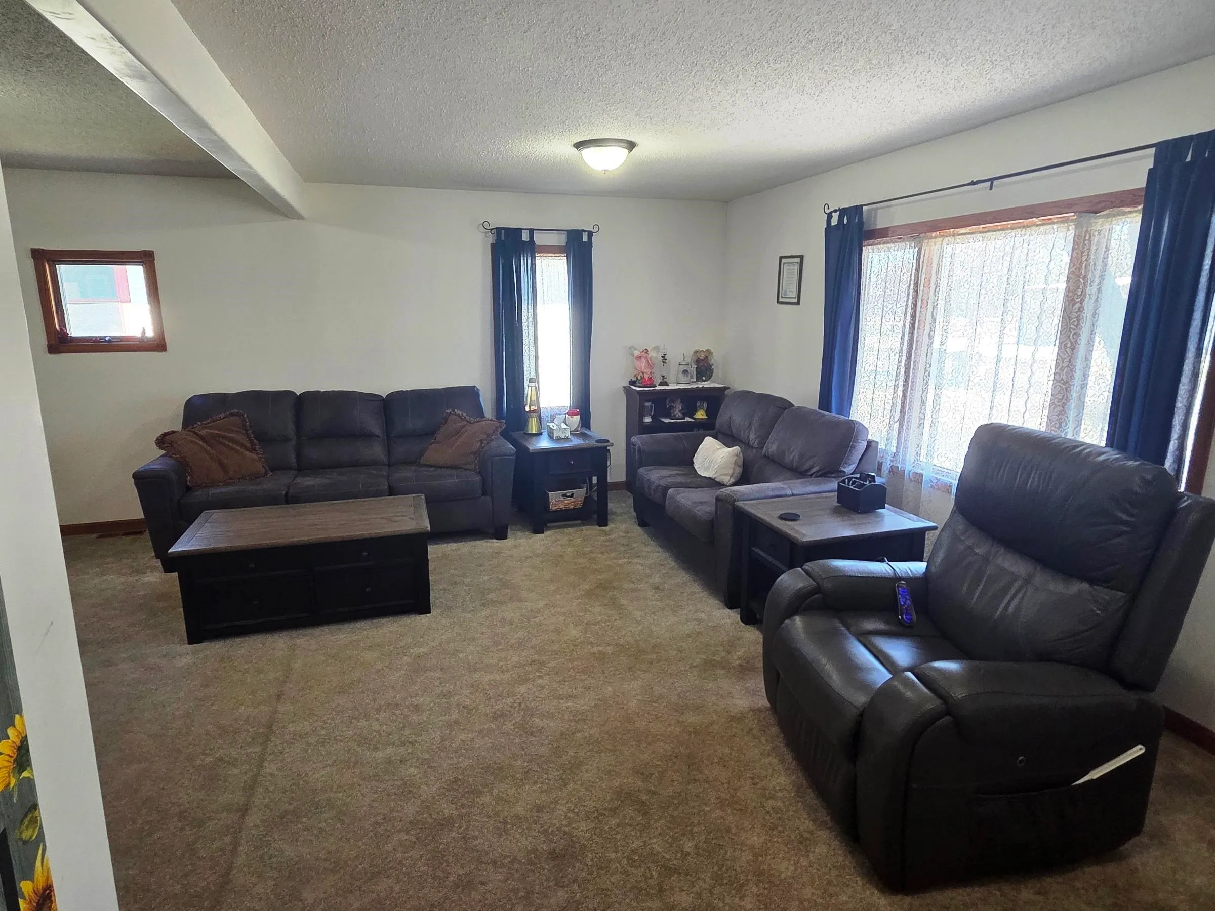 Hesston, Kansas 67062, United States, 4 Bedrooms Bedrooms, ,2 BathroomsBathrooms,Residential,Pending,144380