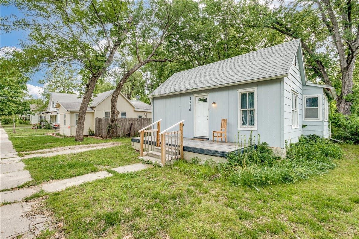 1710 Loomis, Winfield, Kansas image 4