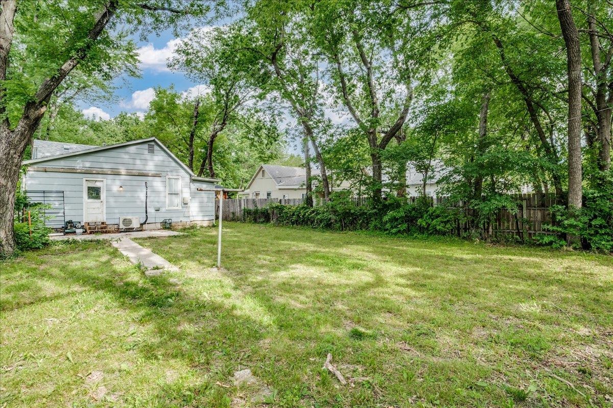 1710 Loomis, Winfield, Kansas image 19