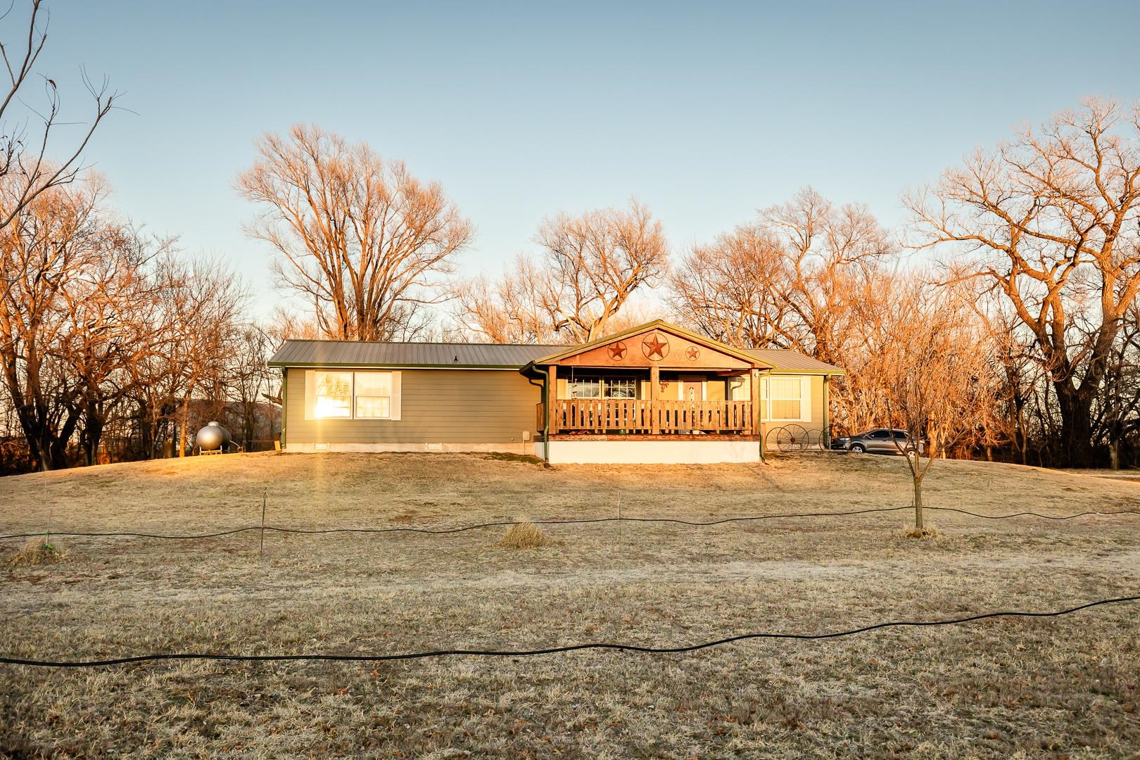 131 NE 100 Rd, Harper, Kansas image 9