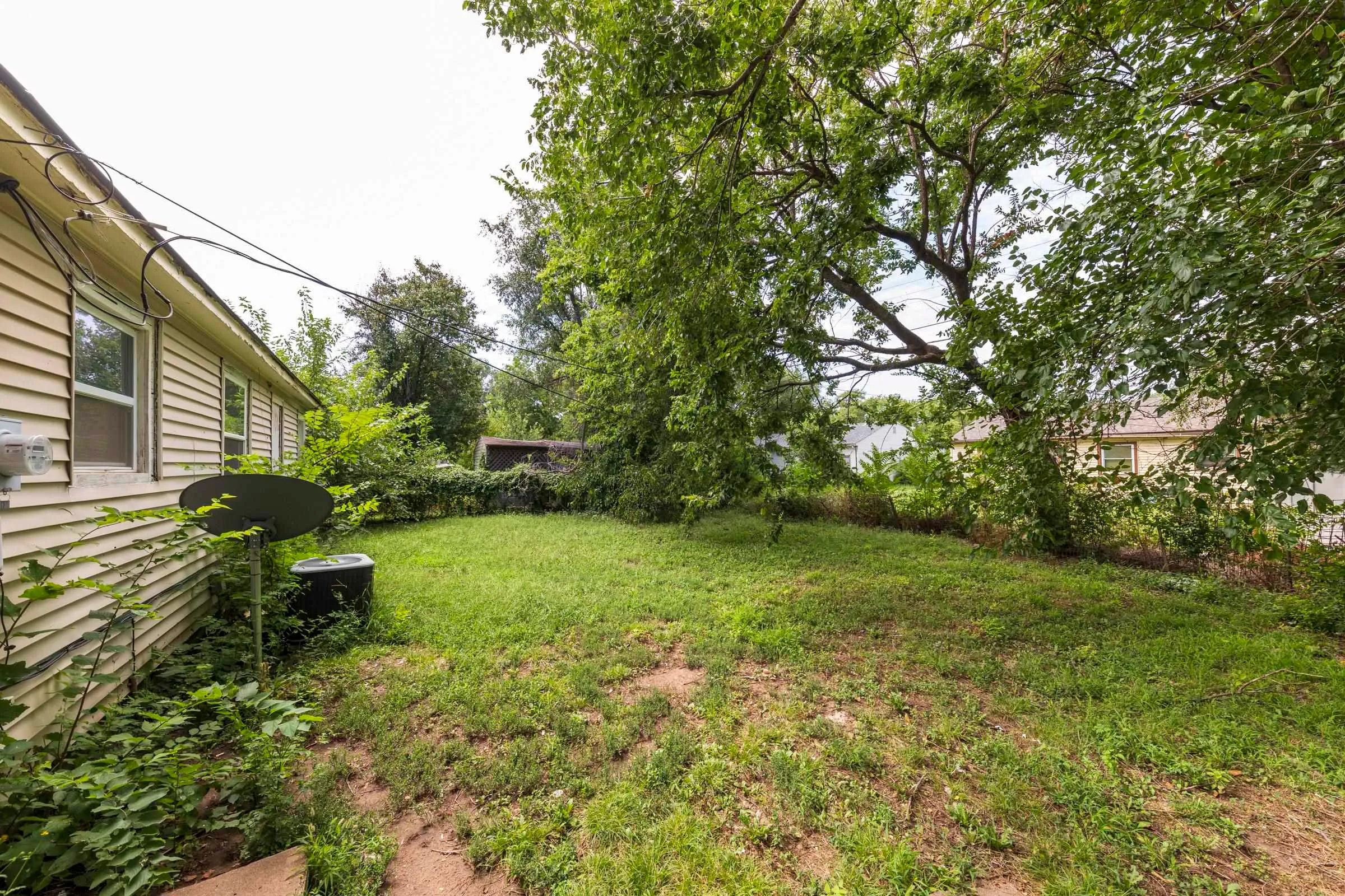 Wichita, Kansas 67219, United States, 3 Bedrooms Bedrooms, ,1 BathroomBathrooms,Residential,Pending,47393