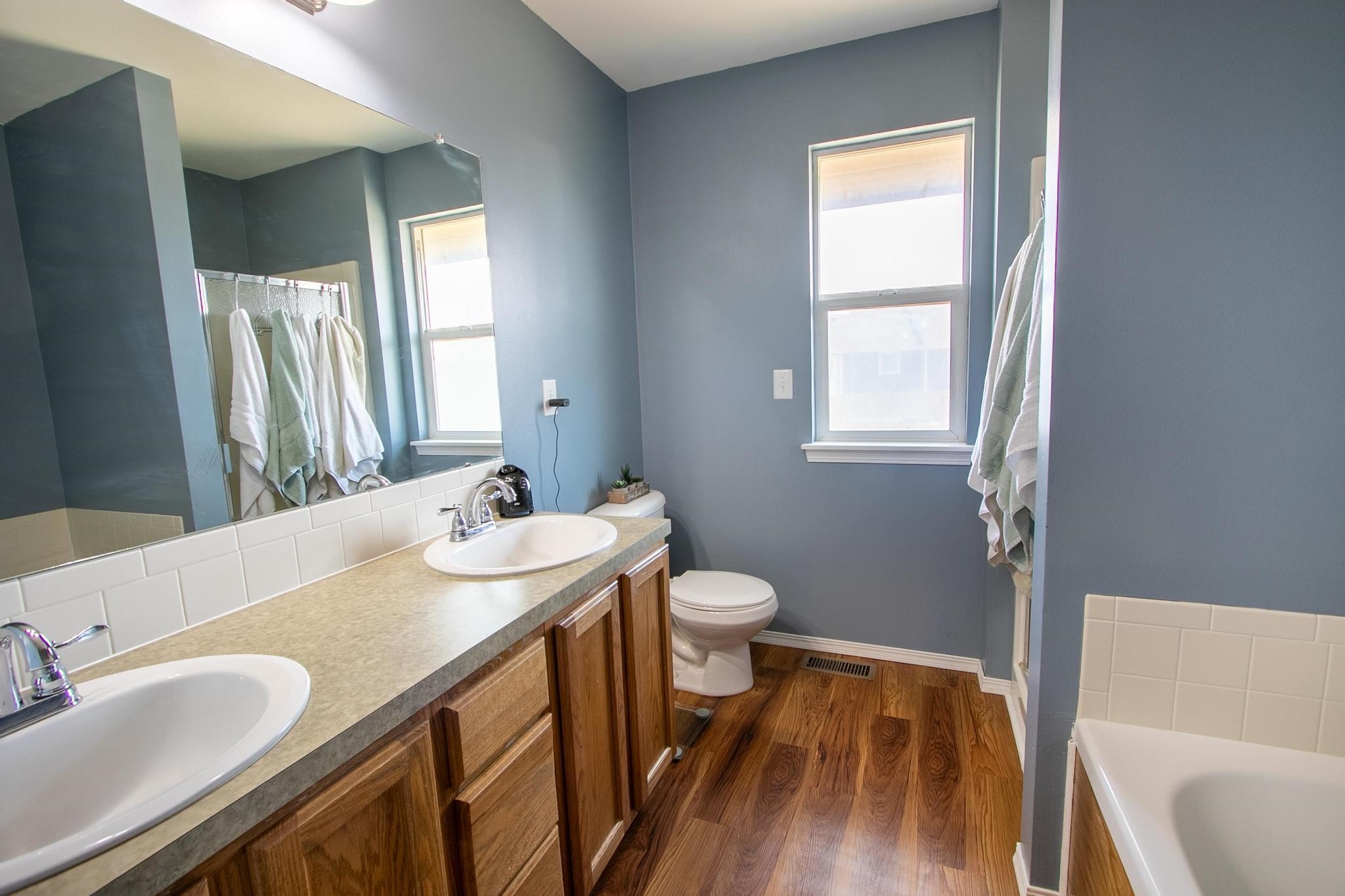 216 Victoria Ct, Newton, Kansas image 11