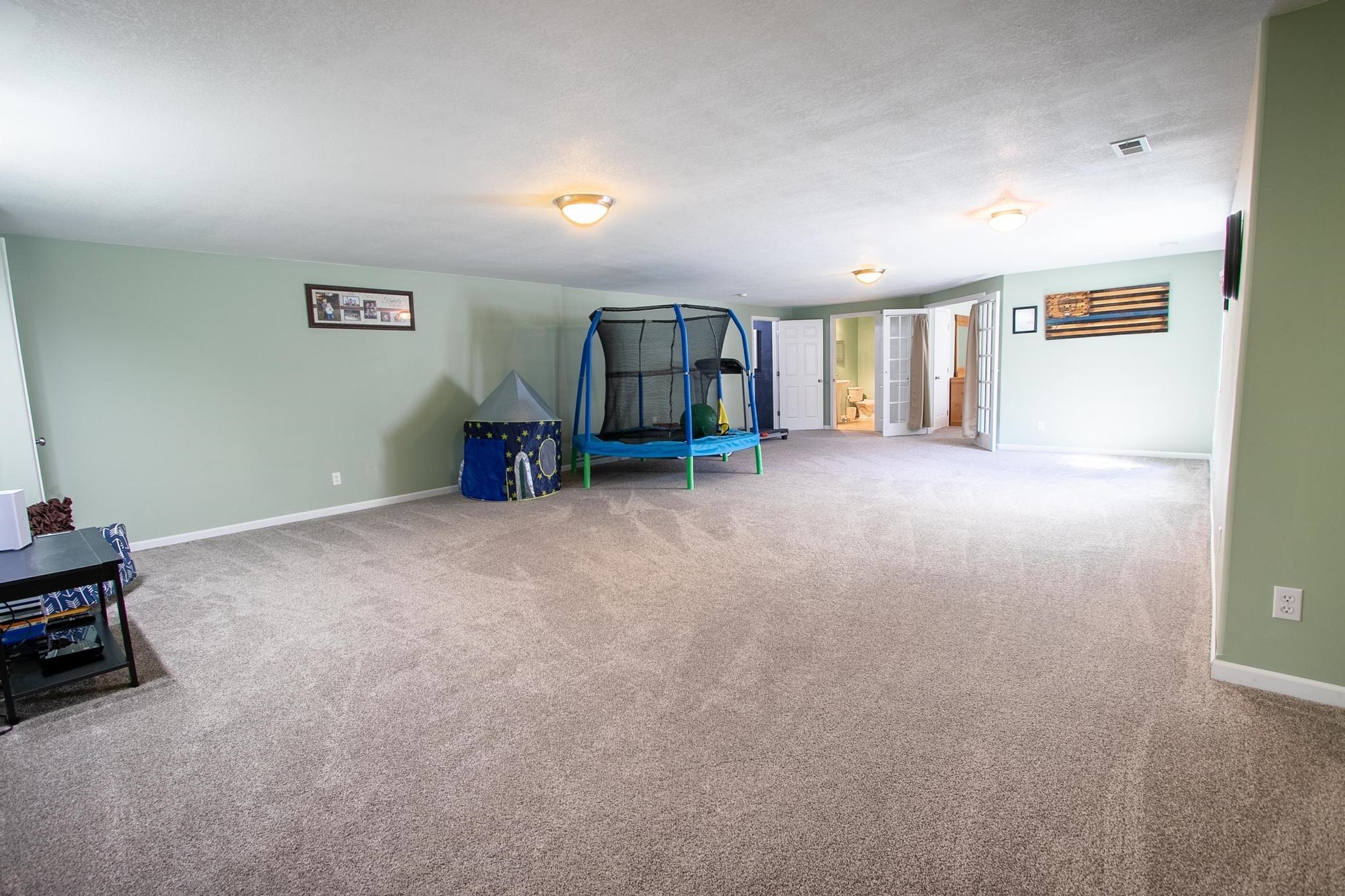 216 Victoria Ct, Newton, Kansas image 17