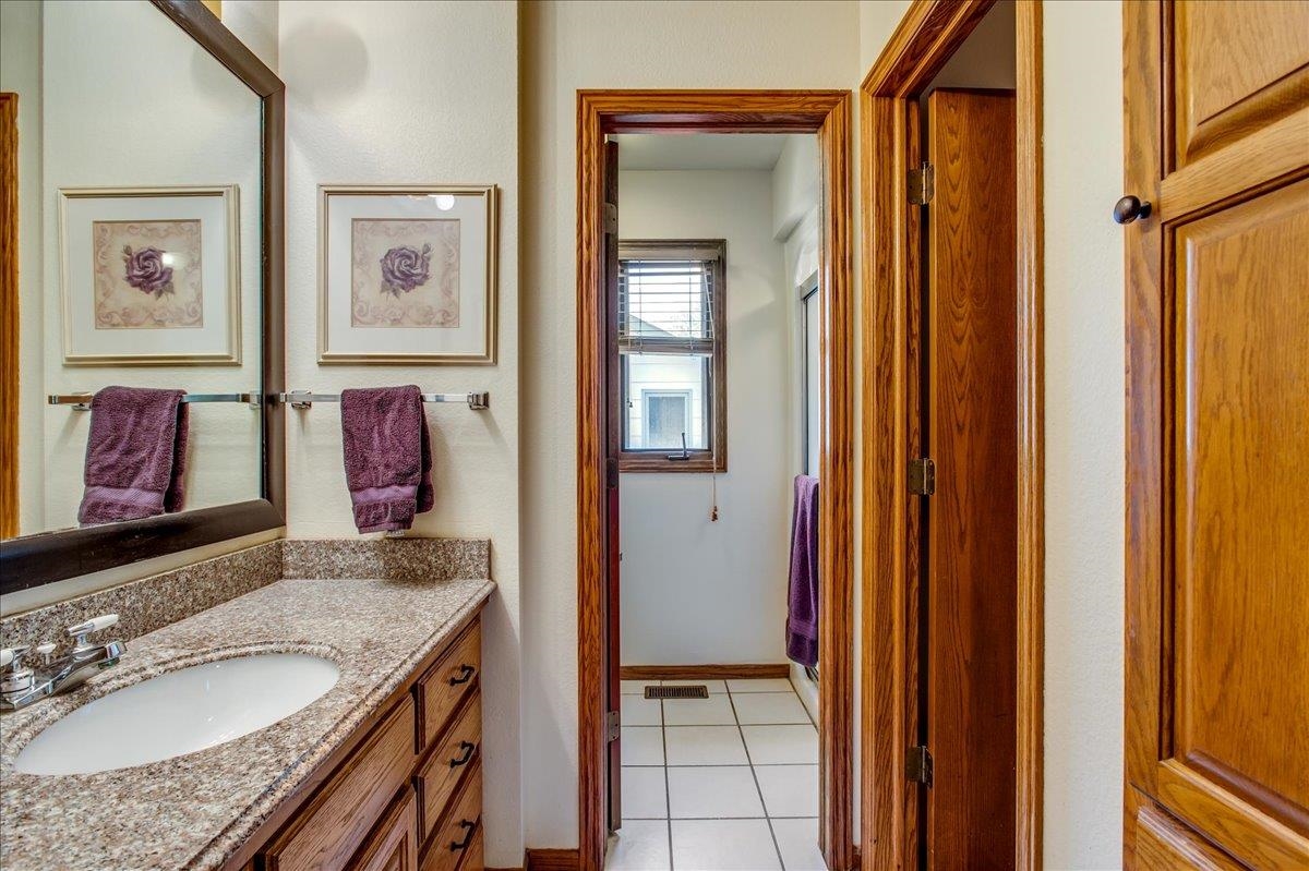 404 W 1st St, Andover, Kansas image 16