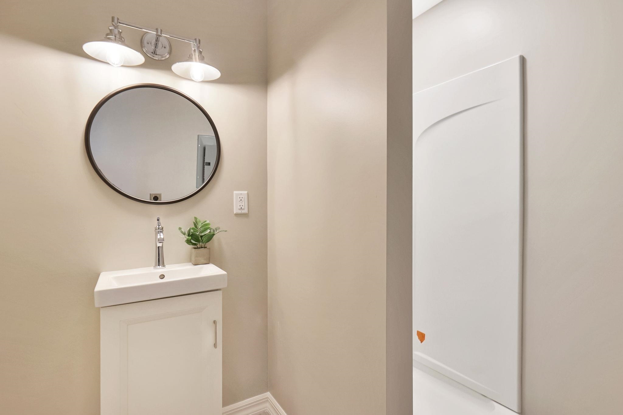 Wichita, Kansas 67204, United States, 3 Bedrooms Bedrooms, ,2 BathroomsBathrooms,Residential,Pending,63880