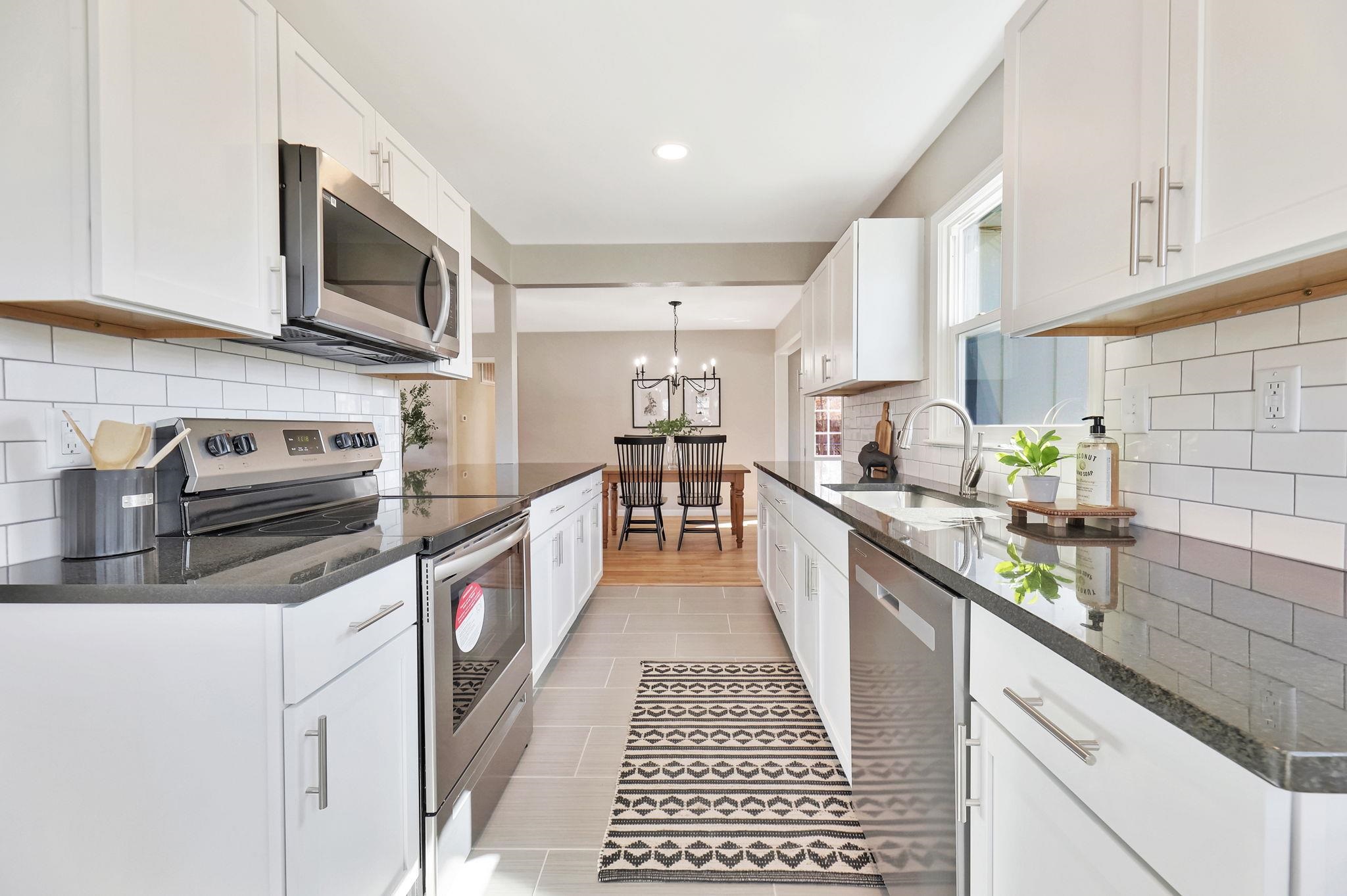 Wichita, Kansas 67204, United States, 3 Bedrooms Bedrooms, ,2 BathroomsBathrooms,Residential,Pending,63880