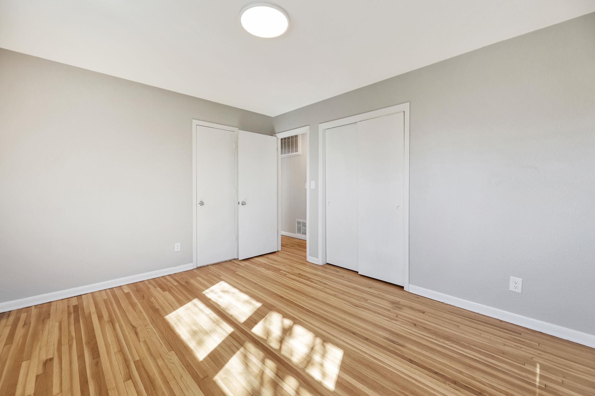 Wichita, Kansas 67204, United States, 3 Bedrooms Bedrooms, ,2 BathroomsBathrooms,Residential,Pending,63880