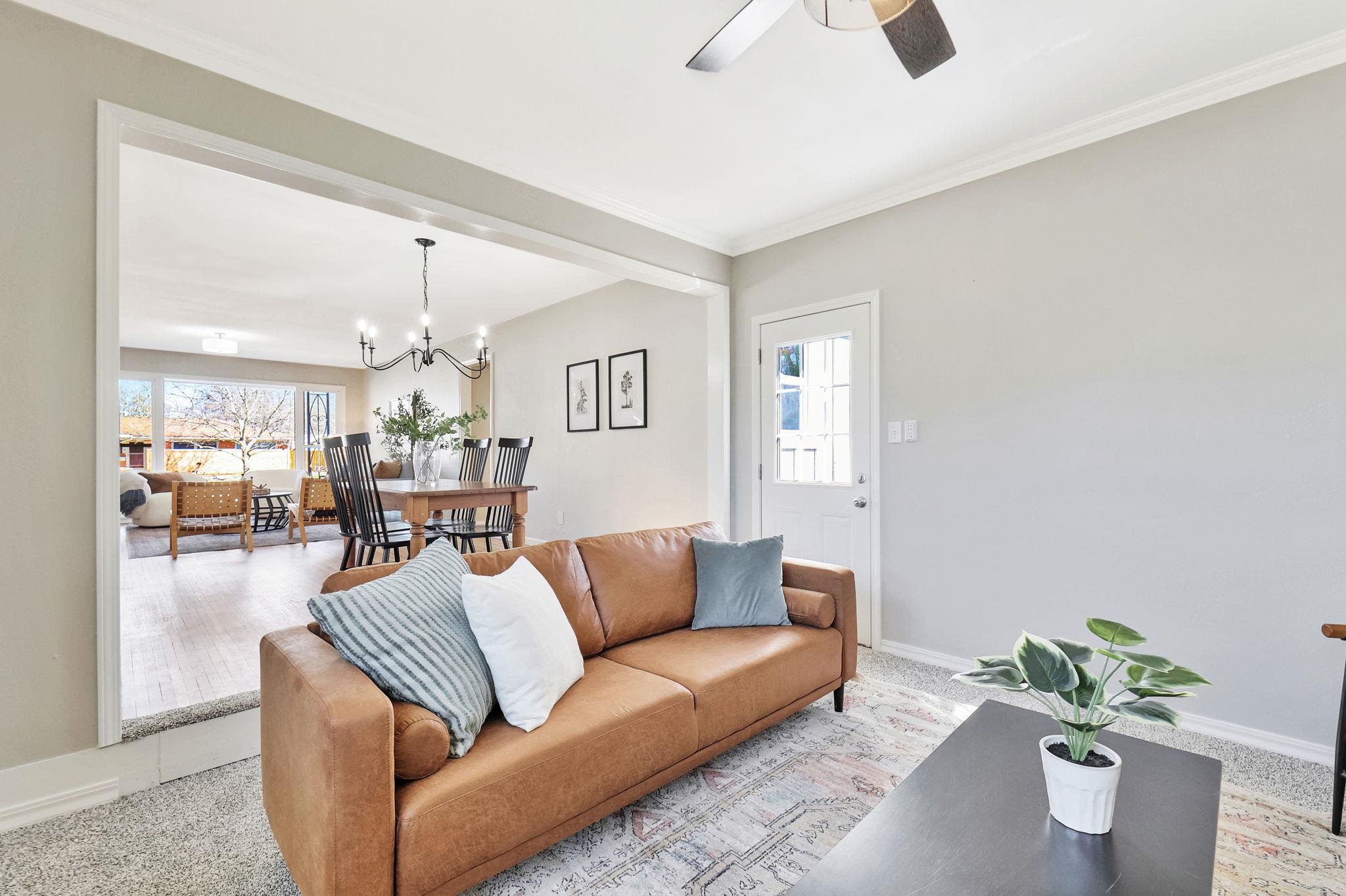 Wichita, Kansas 67204, United States, 3 Bedrooms Bedrooms, ,2 BathroomsBathrooms,Residential,Pending,63880