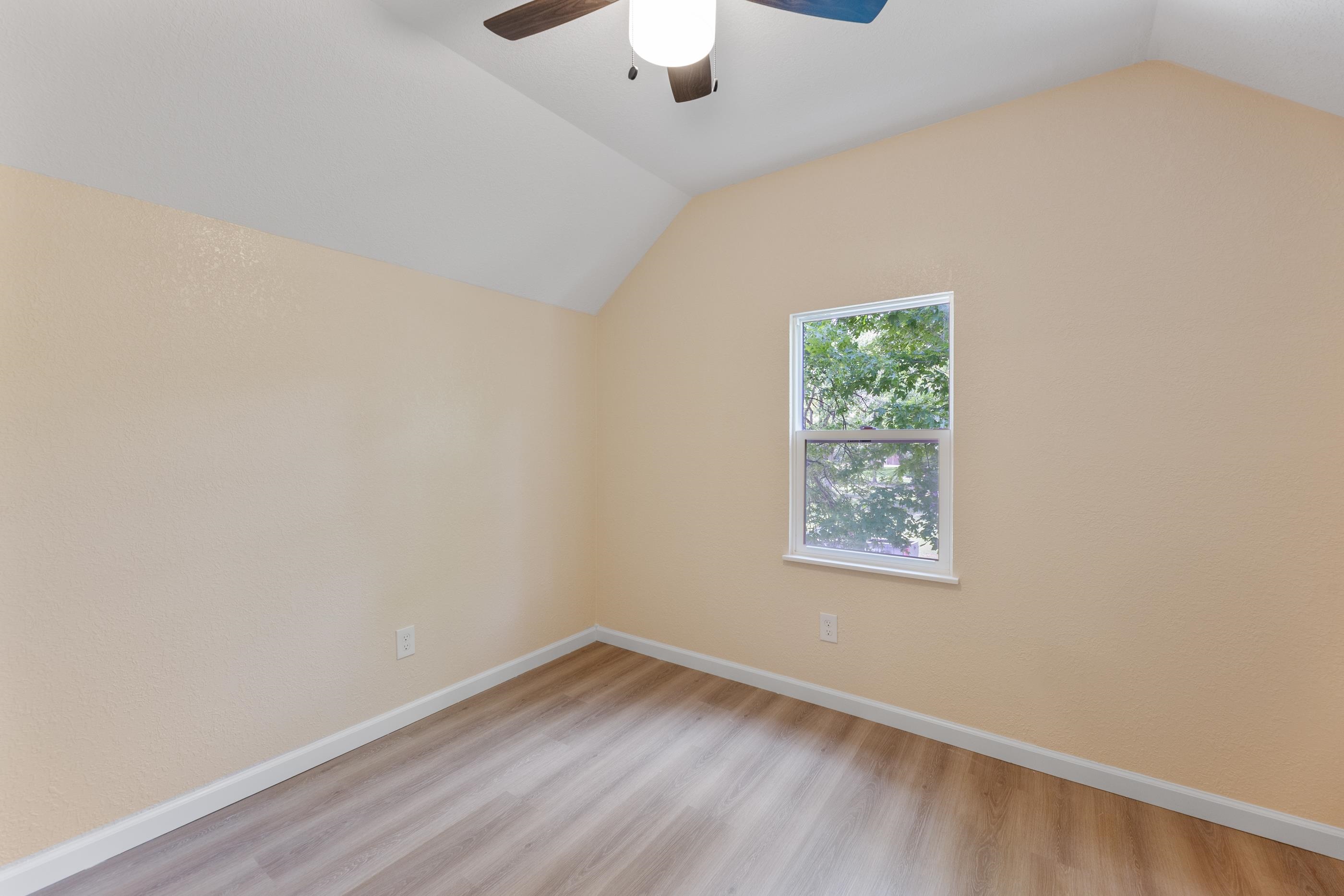 209 W 15th St, Newton, Kansas image 16