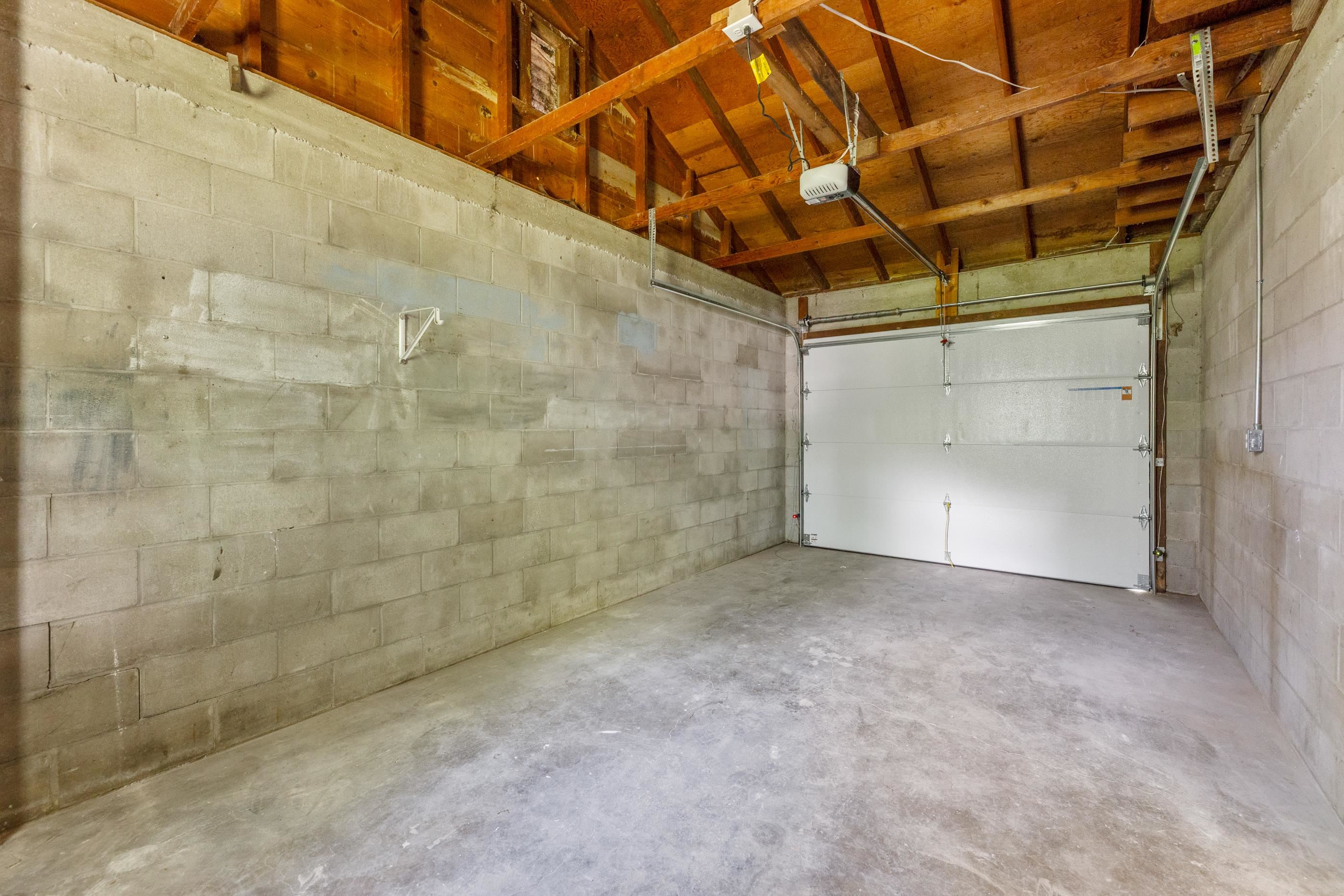 209 W 15th St, Newton, Kansas image 31