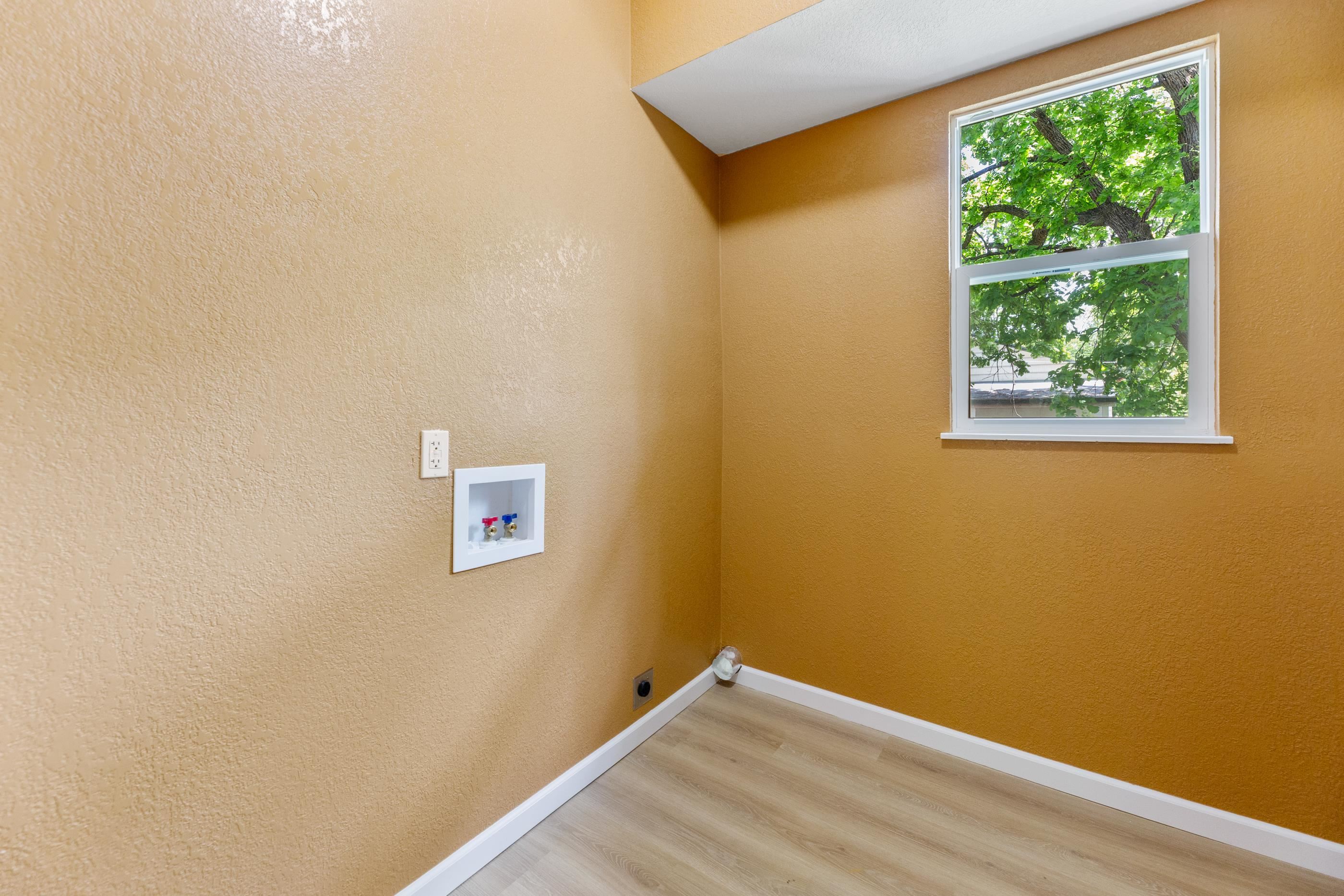 209 W 15th St, Newton, Kansas image 12