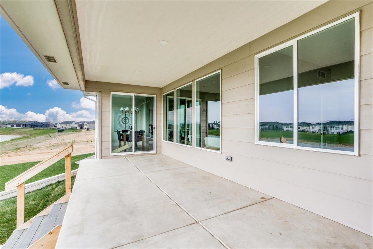 9637 W Cedar Lane, Maize, Kansas image 30