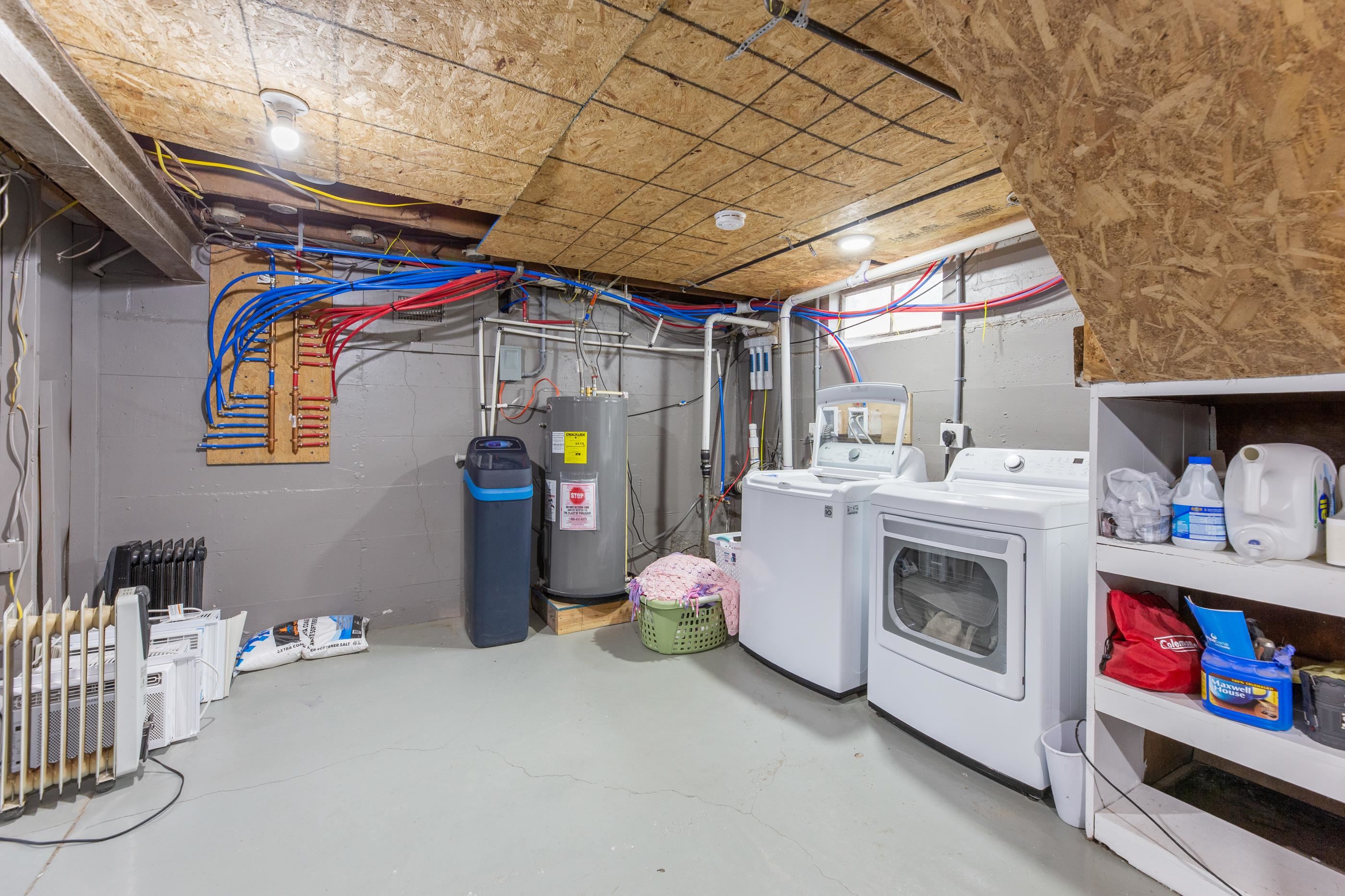 329 Pine, Halstead, Virginia image 13