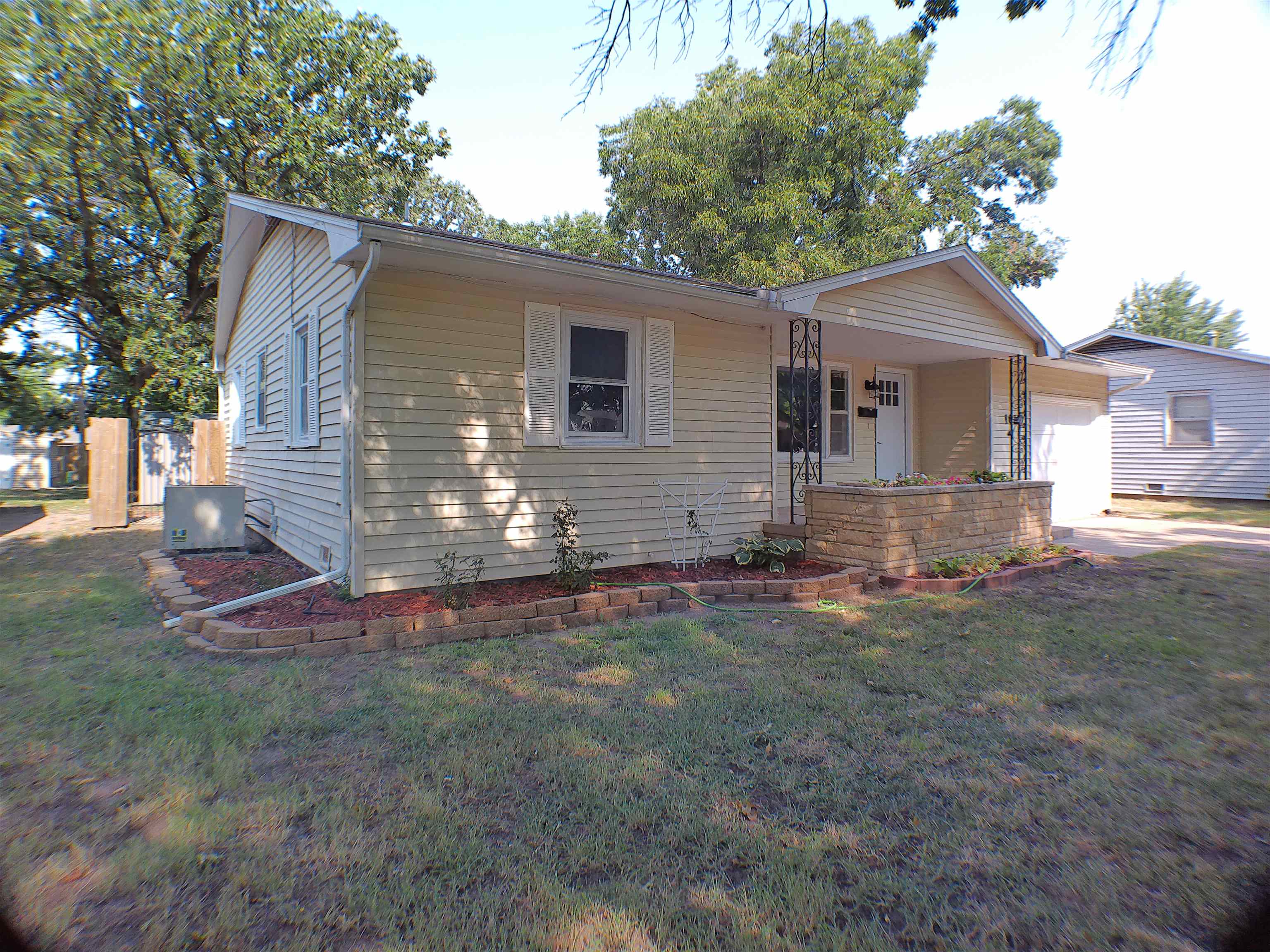 1814 N B St, Wellington, Kansas image 27